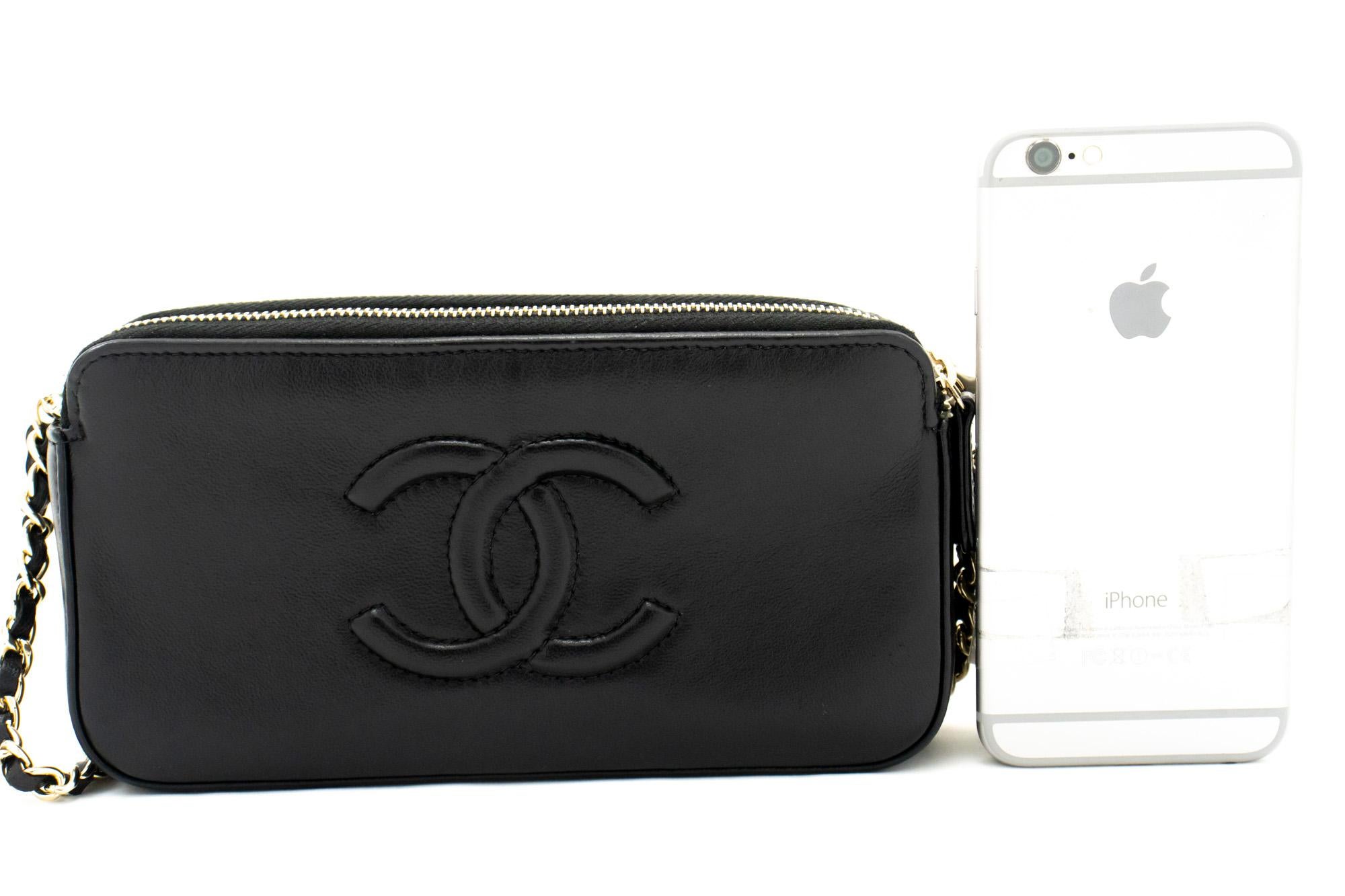 CHANEL WOC Brieftasche mit doppeltem Reißverschluss aus Lammfell und V-Stitch an Kette im Zustand „Hervorragend“ im Angebot in Takamatsu-shi, JP