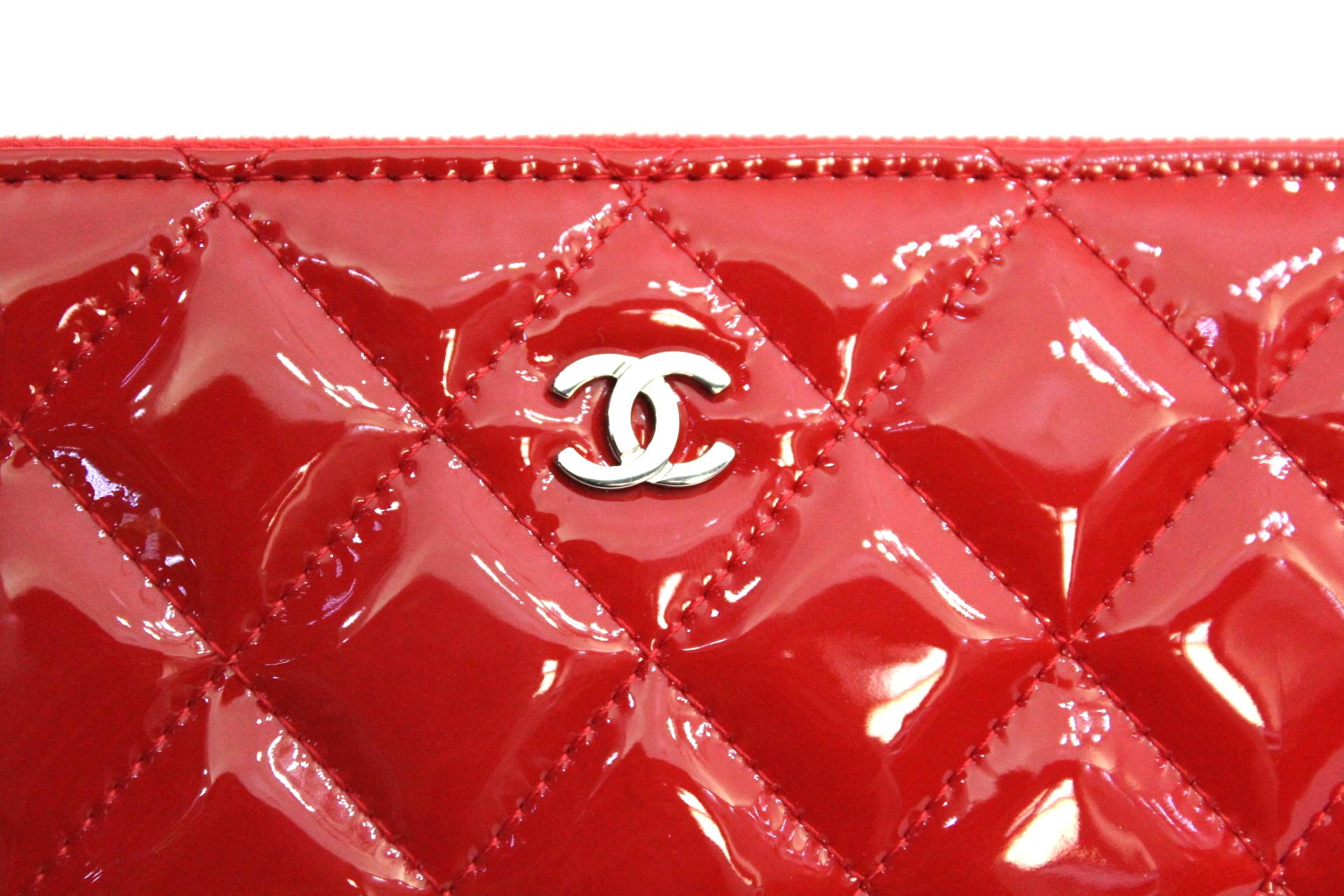 Chanel Valentine Hearts O Case Clutch 1
