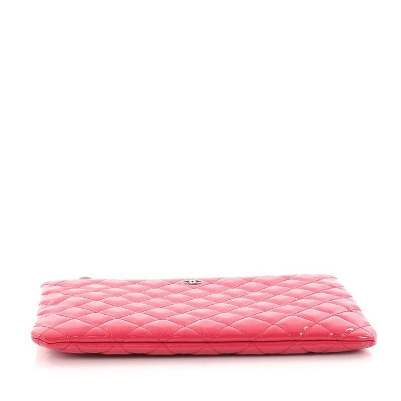 Women's or Men's Chanel Valentine Hearts O Case Clutch Quilted Patent Medium