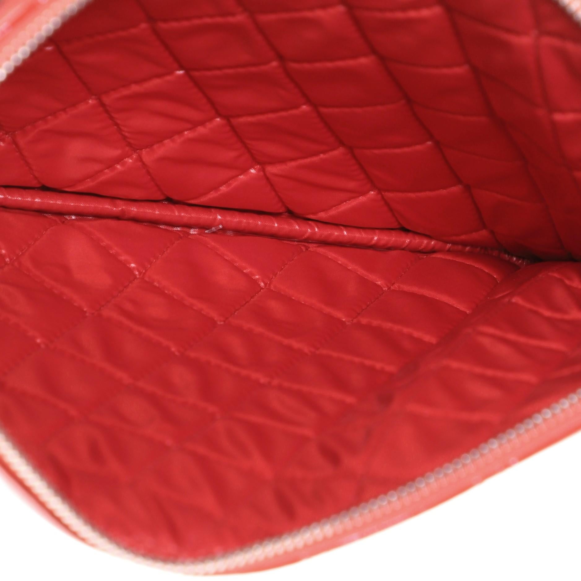 Chanel Valentine Hearts O Case Clutch Quilted Patent Small 1