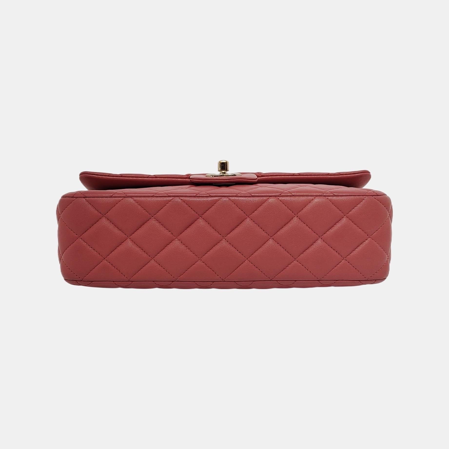 Chanel Valentine's Heart Charm-Klappe Medium Rosa Lammfell Leder Gold Hardware Damen im Angebot