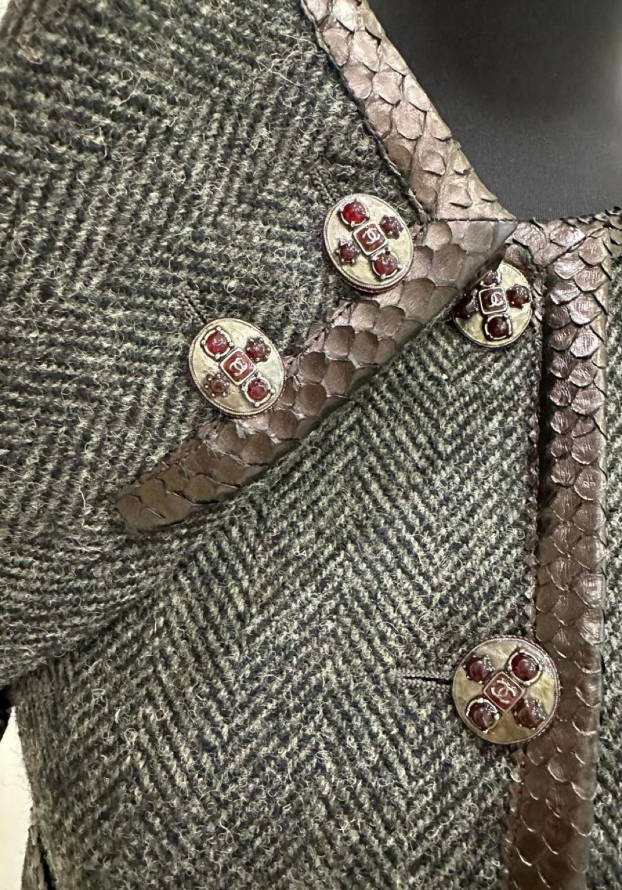 Chanel Vanessa Paradis Style CC Gripoix Buttons Tweed Jacket 7