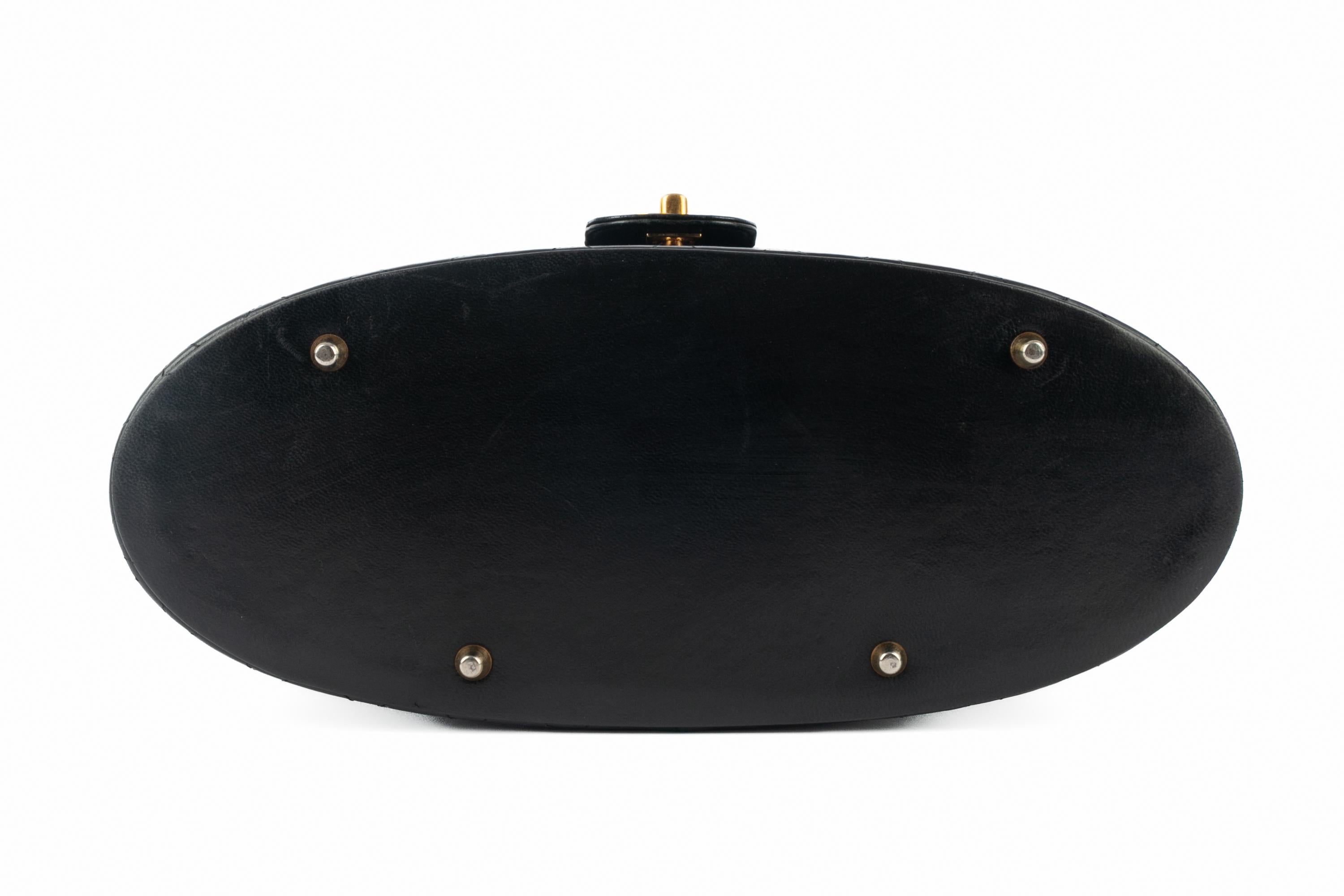 Sac Vanity de Chanel 1986-1988 en vente 2