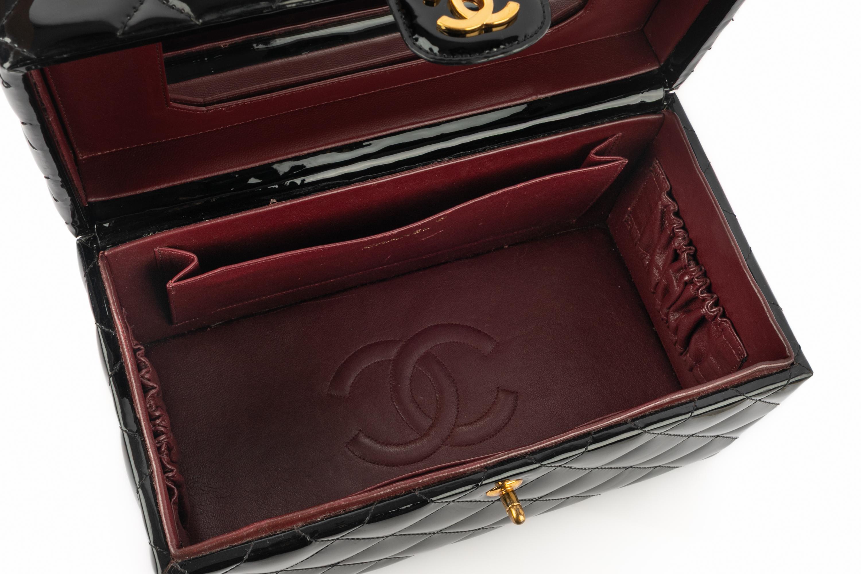 Sac de toilette Chanel en vente 5