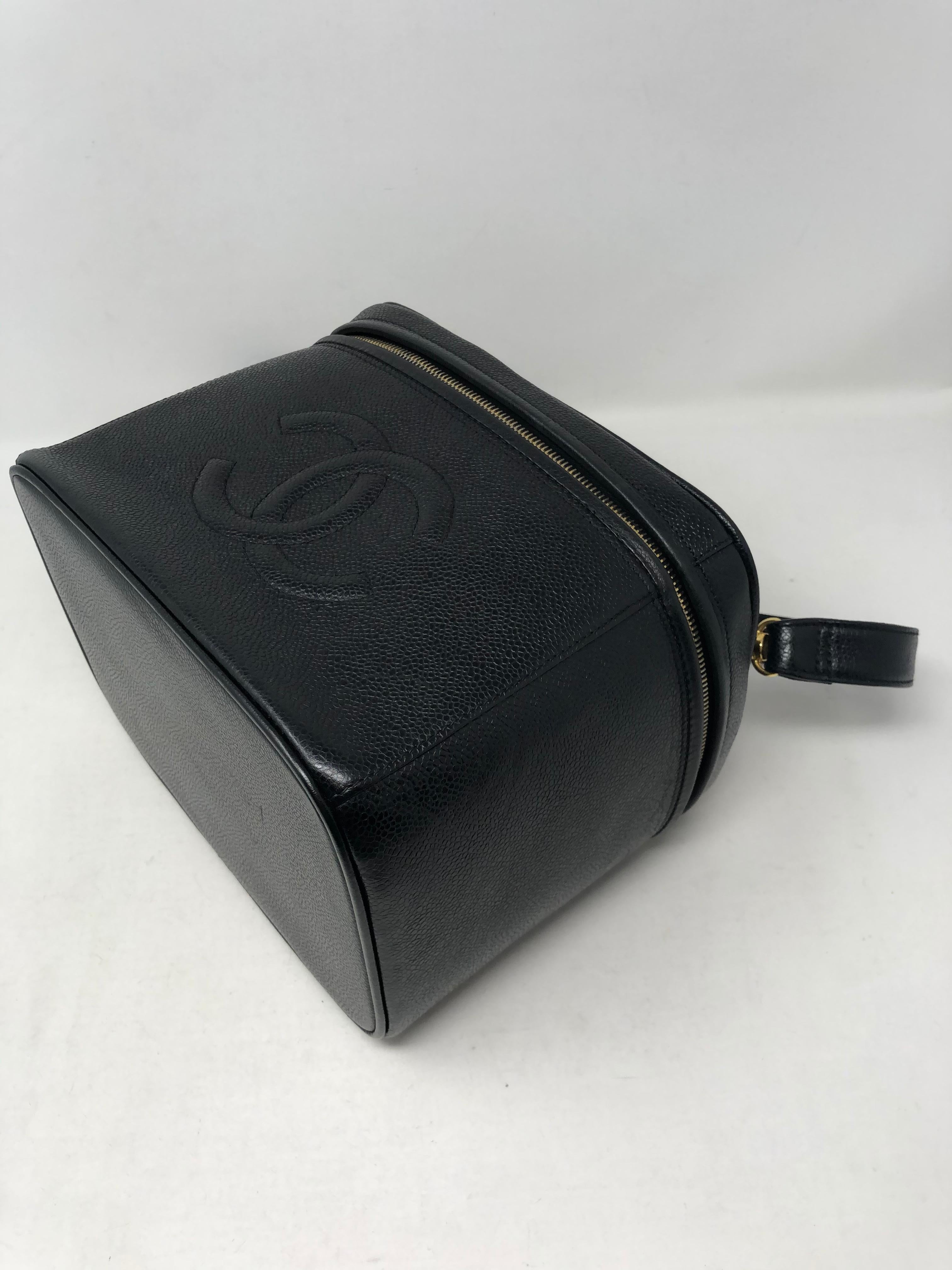 Chanel Vanity Case With Strap  7