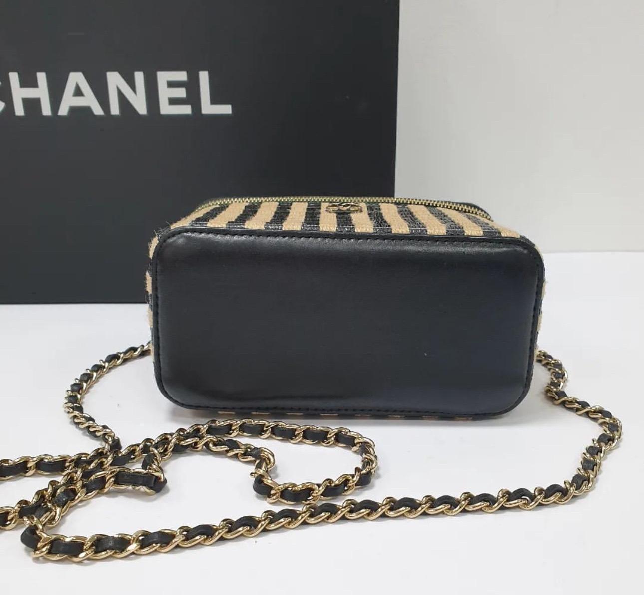 Chanel Vanity Chain Raffia Jute Thread Black Beige Bag For Sale 1
