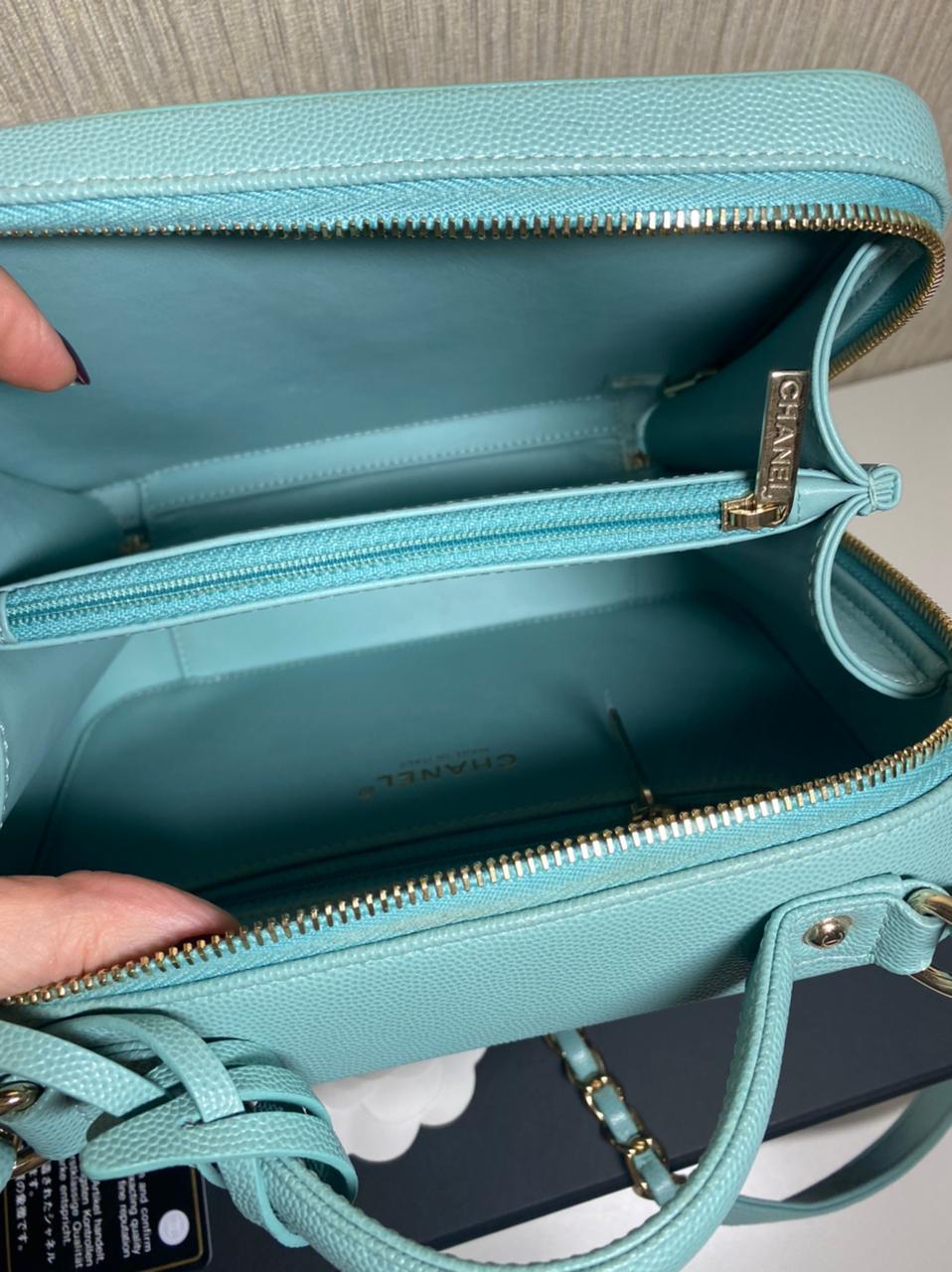 Chanel Vanity Medium Case Bag in Tiffany Color For Sale 4