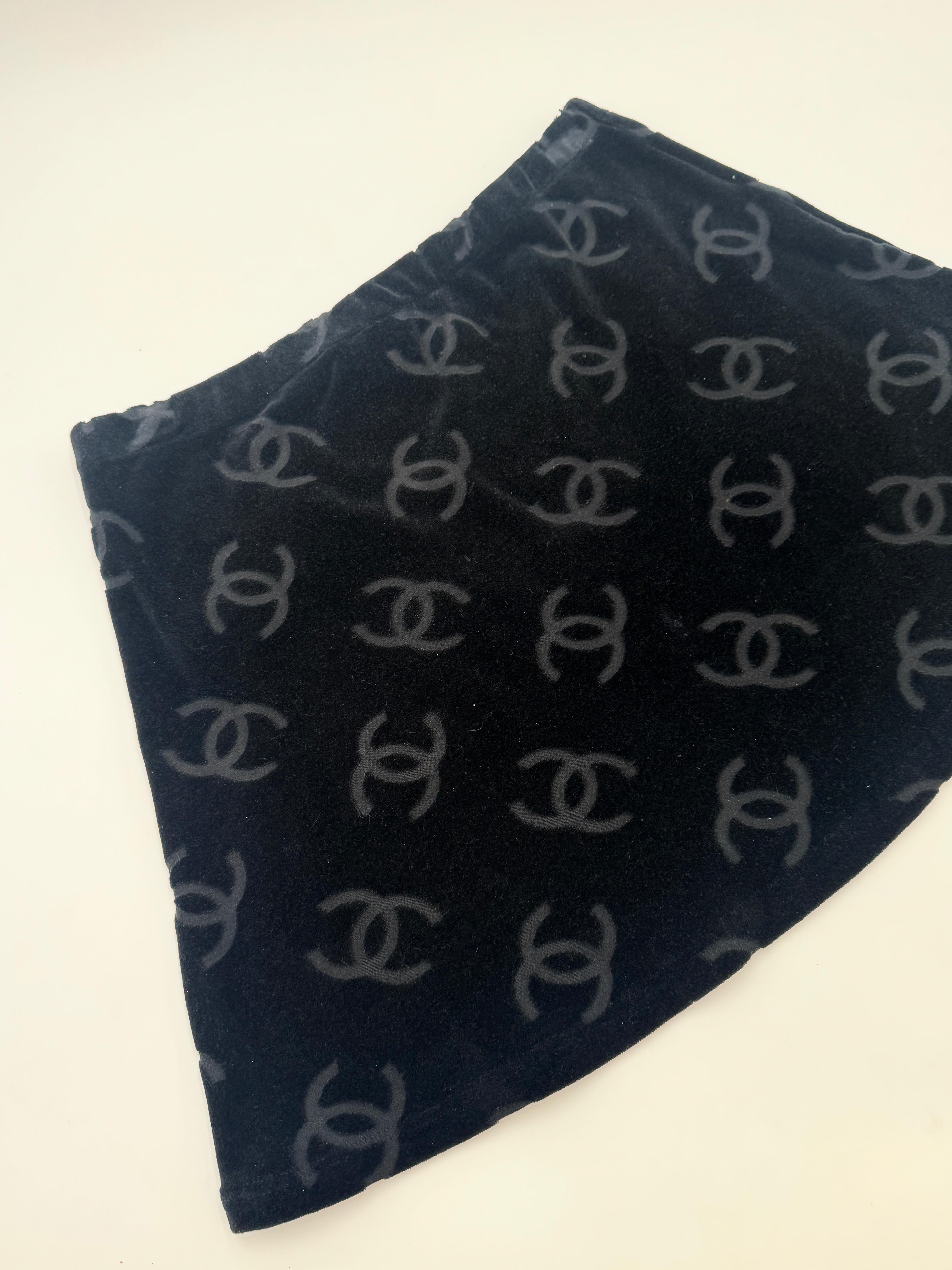 Chanel Velour Logo Set – 1996 For Sale 5
