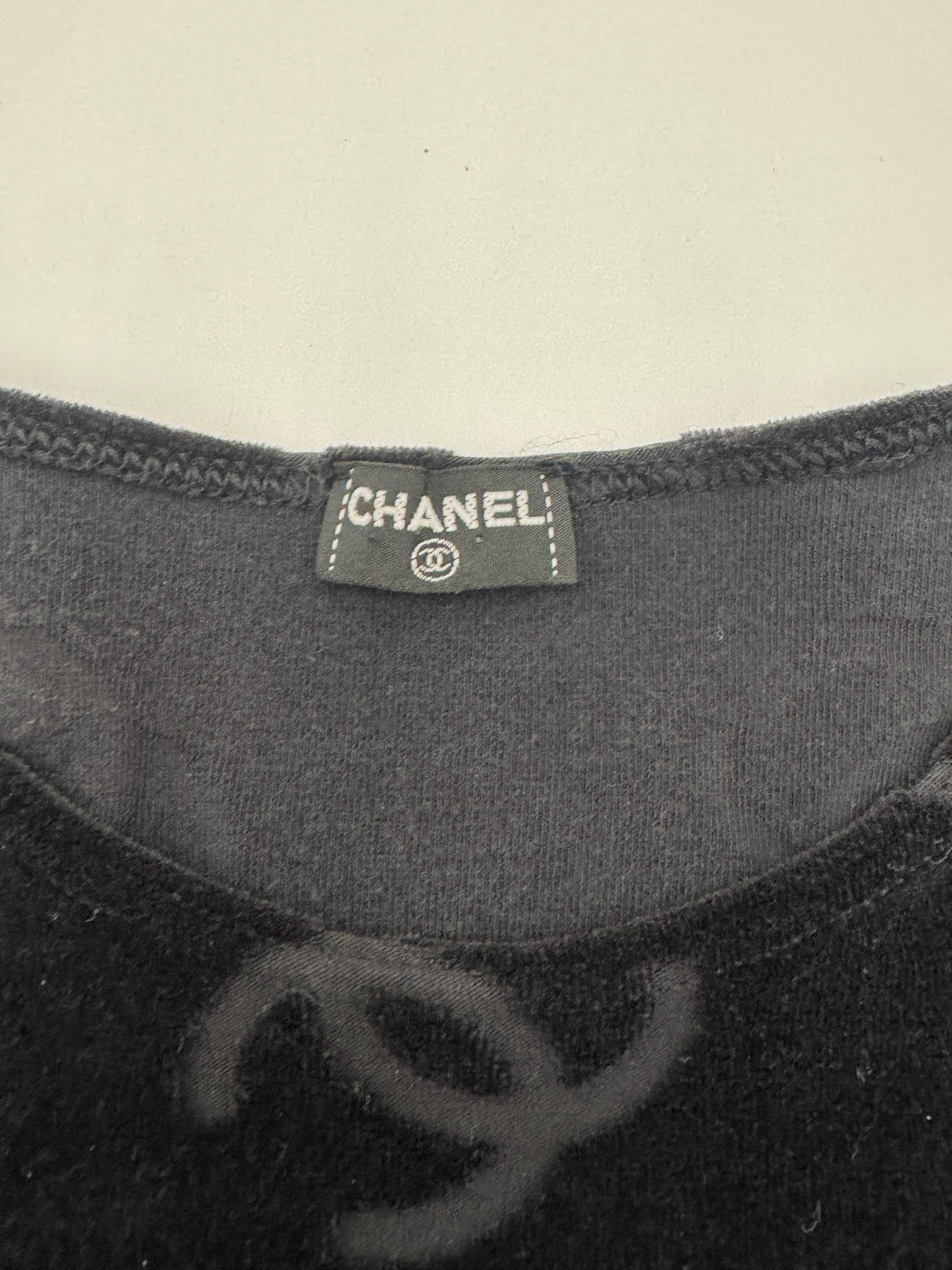 Chanel Velour Logo Set – 1996 In Excellent Condition For Sale In San Francisco, CA