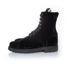 Chanel, bottes de combat à lacets en velours