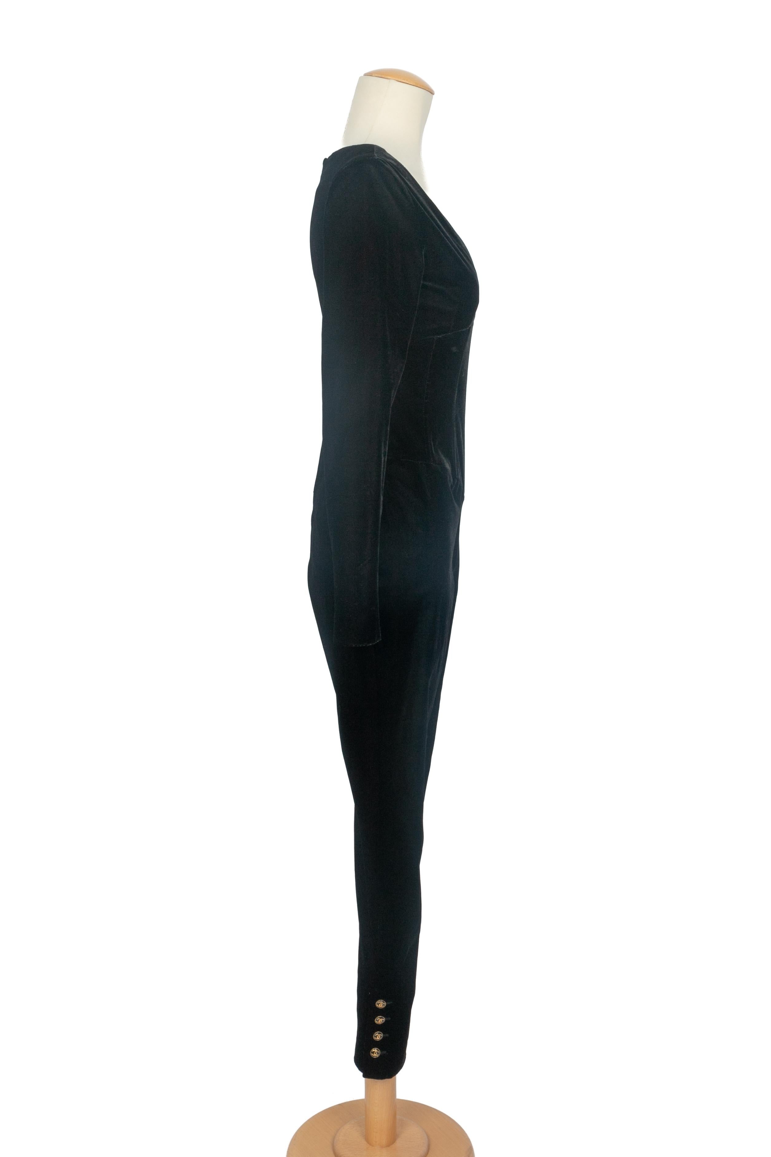 Chanel velvet jumpsuit 1990s In condizioni ottime in vendita a SAINT-OUEN-SUR-SEINE, FR