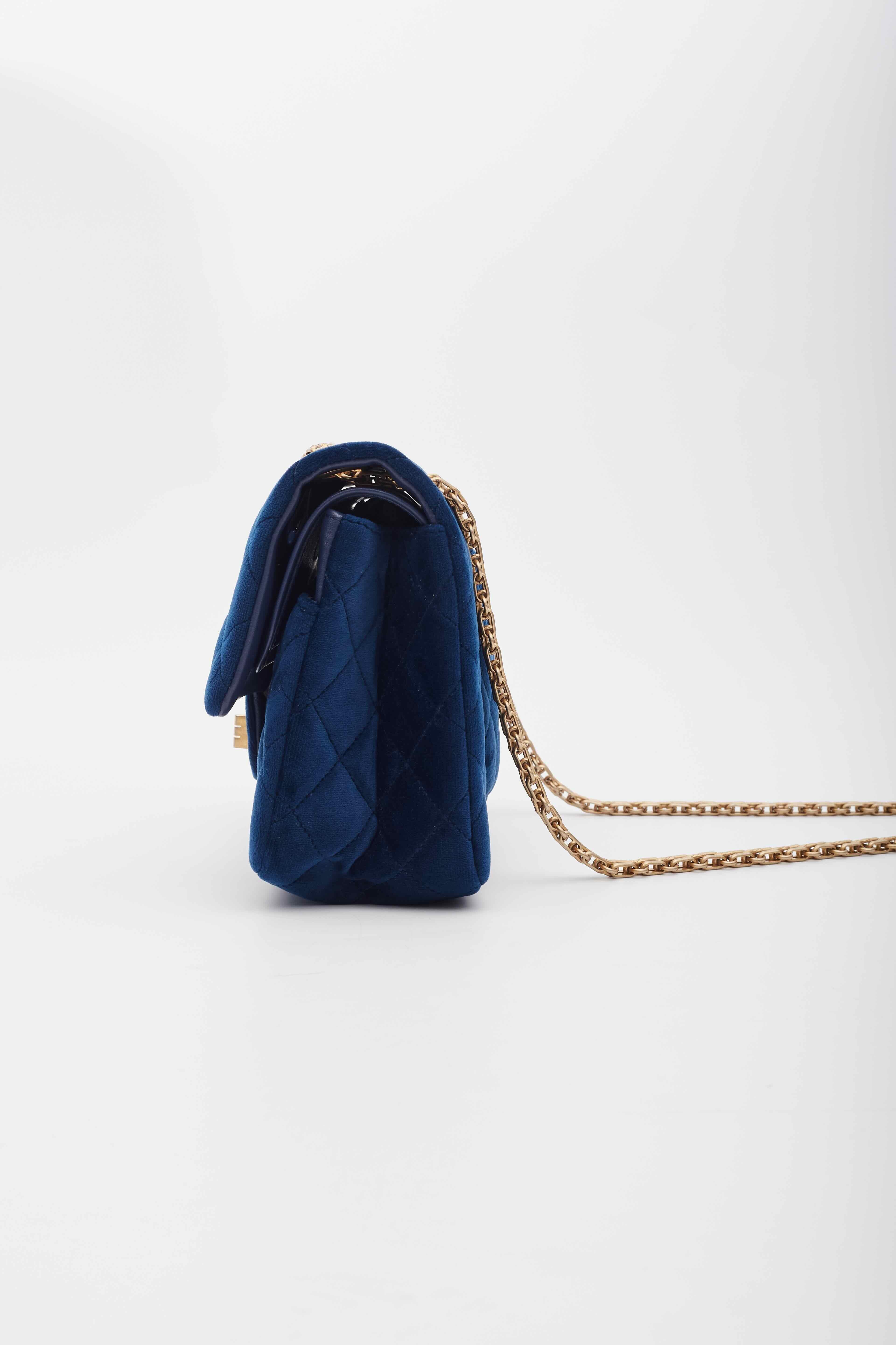 Women's Chanel Velvet Quilted Mini 2.55 Reissue Flap Blue For Sale