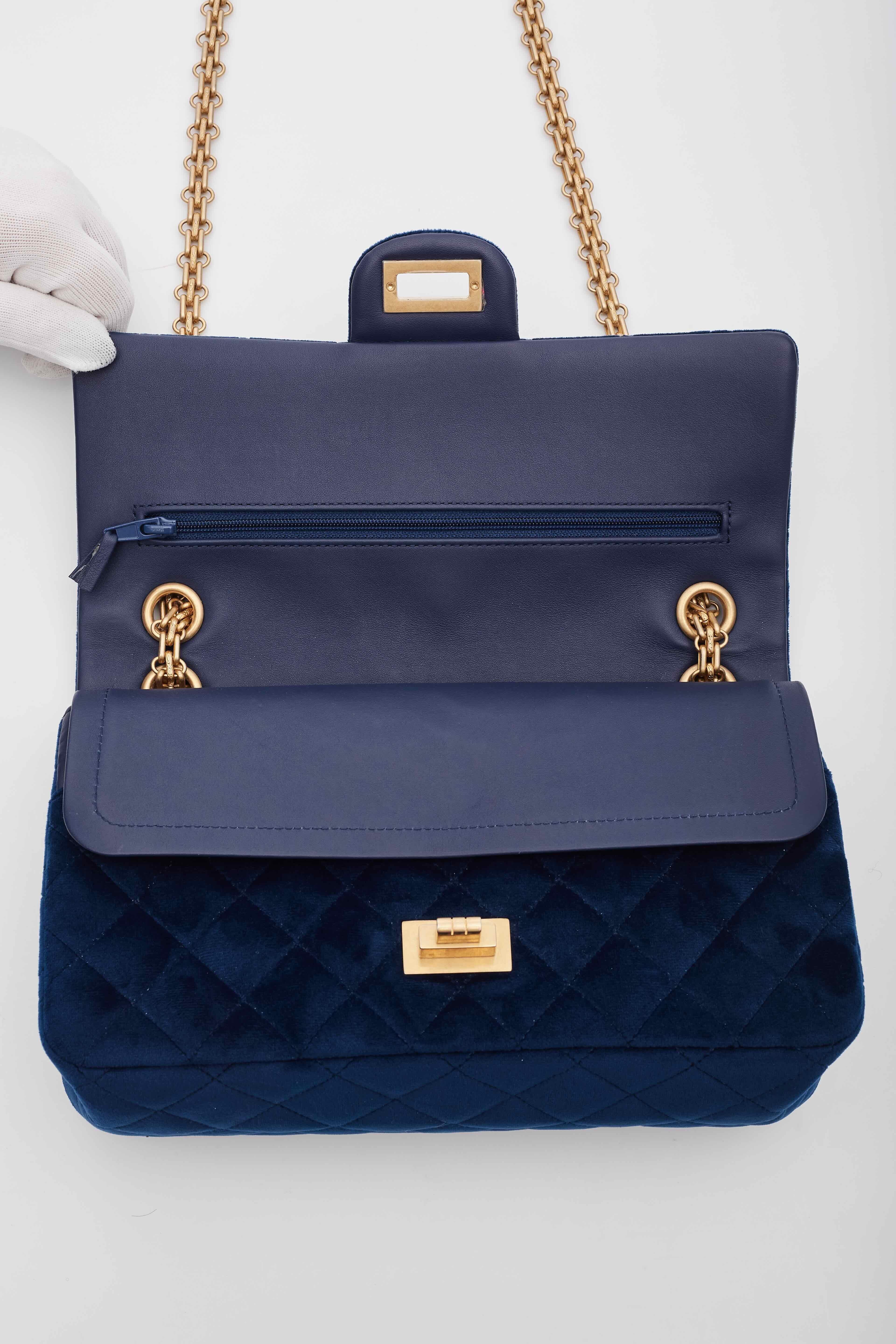 Chanel Velvet Quilted Mini 2.55 Reissue Flap Blue For Sale 3