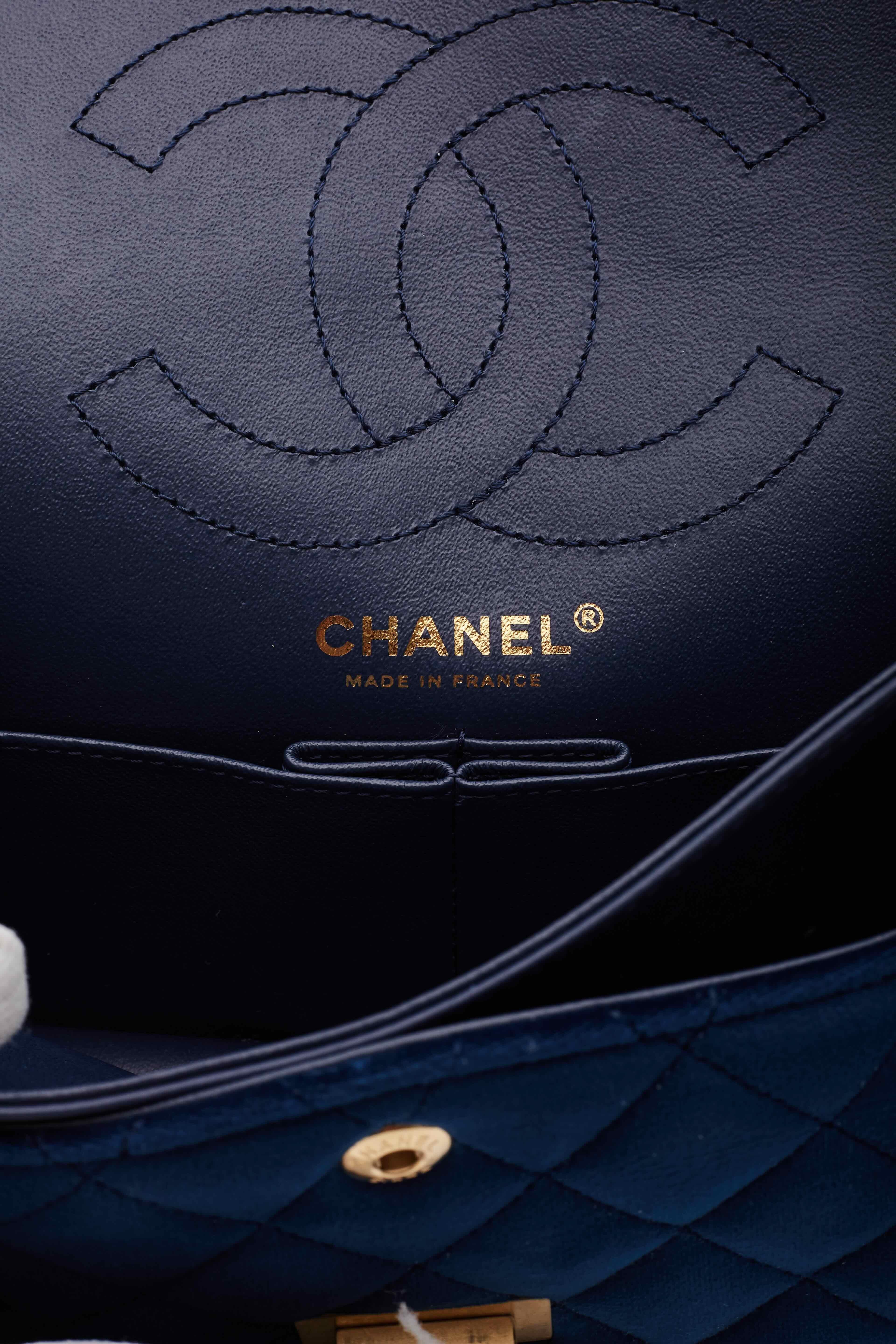 Chanel Velvet Quilted Mini 2.55 Reissue Flap Blue For Sale 5
