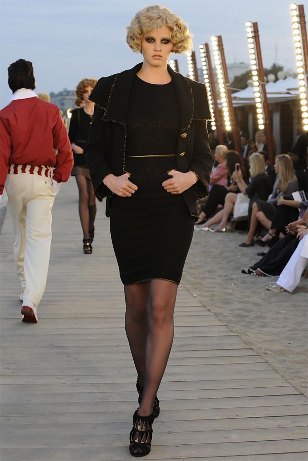 Chanel Giacca Venetian Grandeur in tweed nero 42 FR In condizioni Nuovo in vendita a Dubai, AE