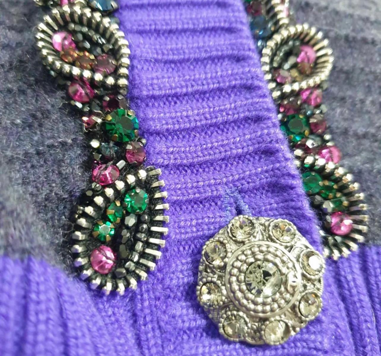 Chanel Very Rare Chanel Embellished Cardigan  In Excellent Condition For Sale In Krakow, PL