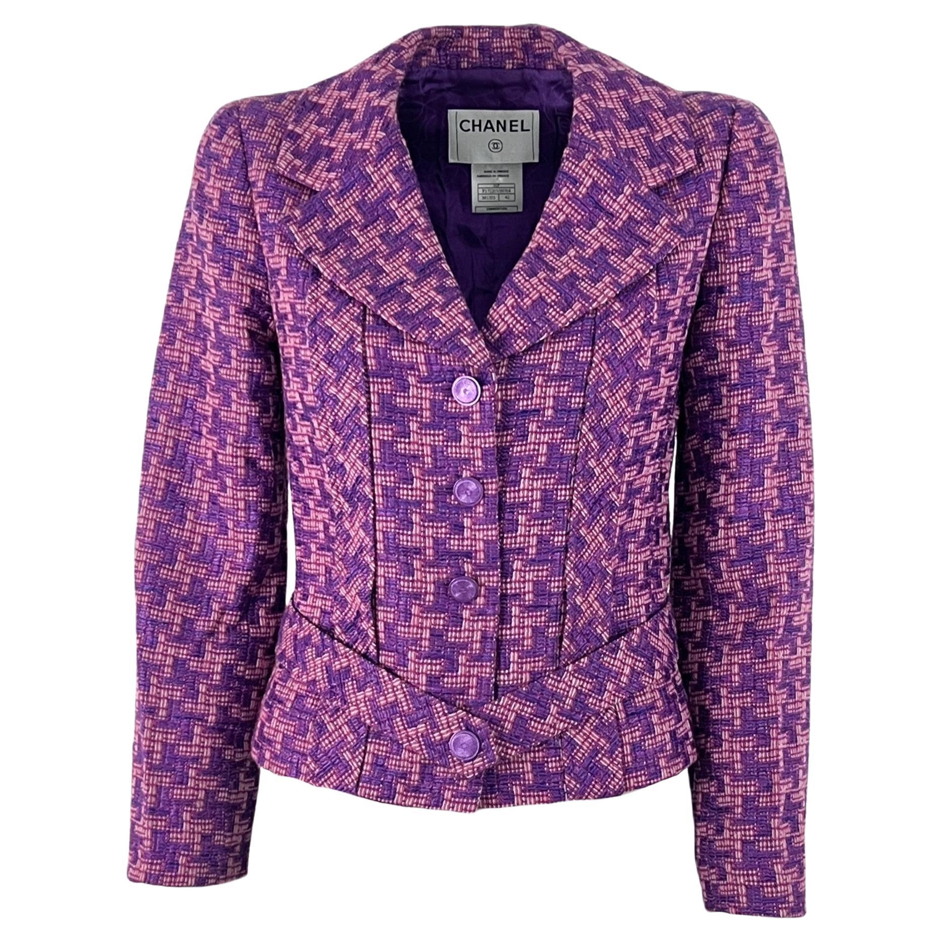 CHANEL Veste en tweed rose, Made in France, taille S, collection printemps 2001 in vendita