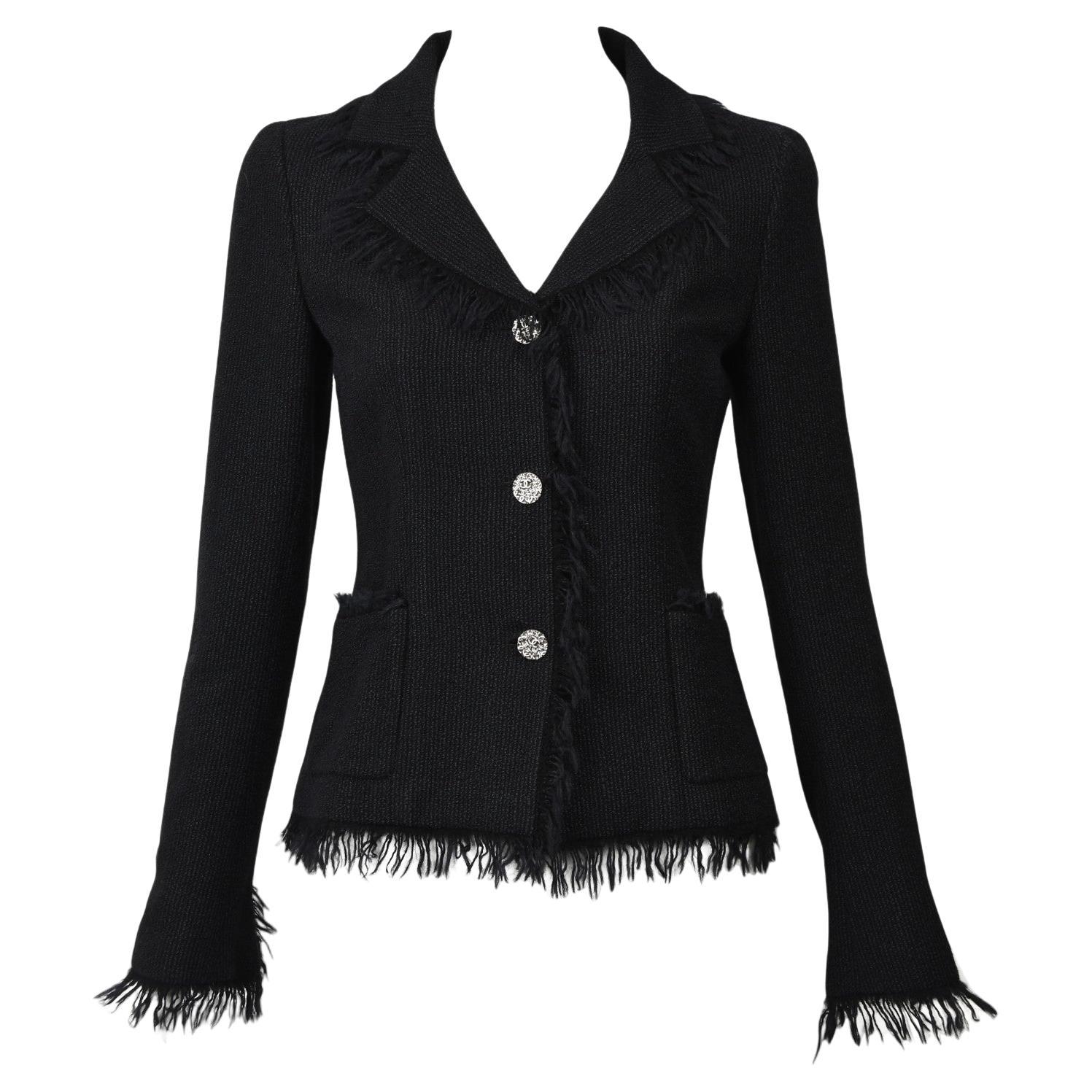 Chanel Vintage 04P Tweed Blazer With Fringe Edges  Size 2 US For Sale