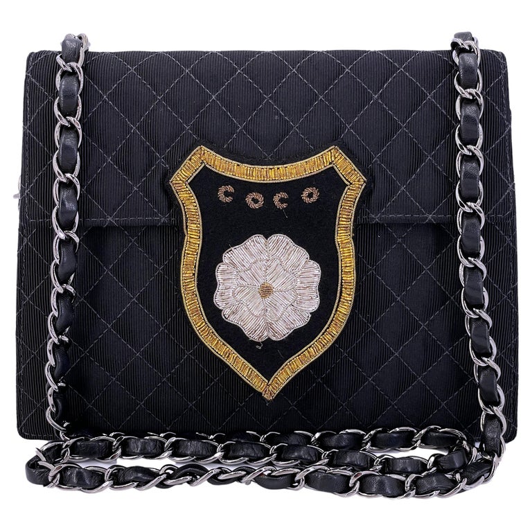 Chanel 22 Handbag Gold Hardware Black For Women, Women's Handbags, Shoulder  Bags 14.2in/36cm AS3262 in 2023