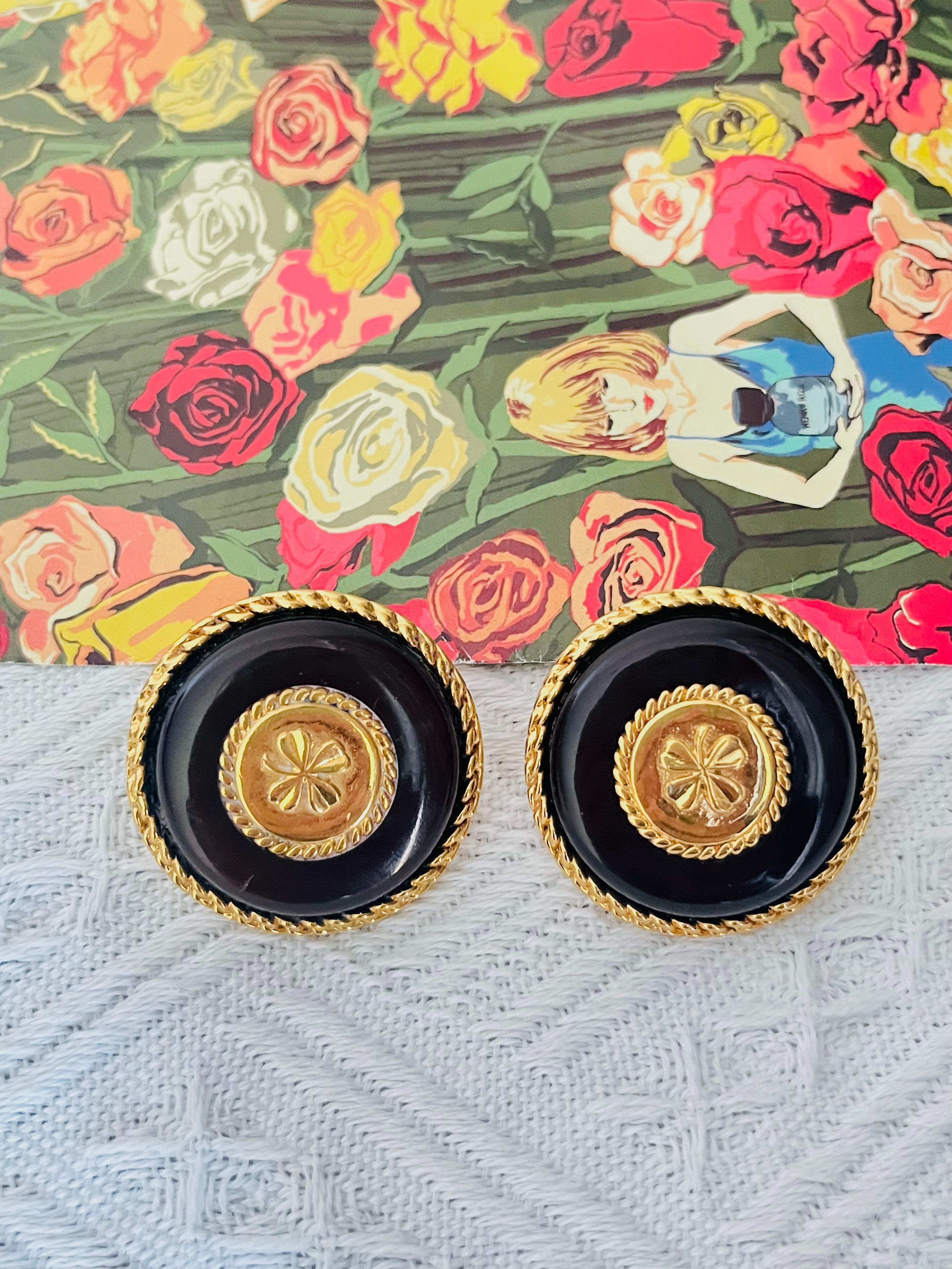 Art Deco Chanel Vintage 1960s Massive Large Black Lucky Four Leaf Clover Circle Earrings For Sale
