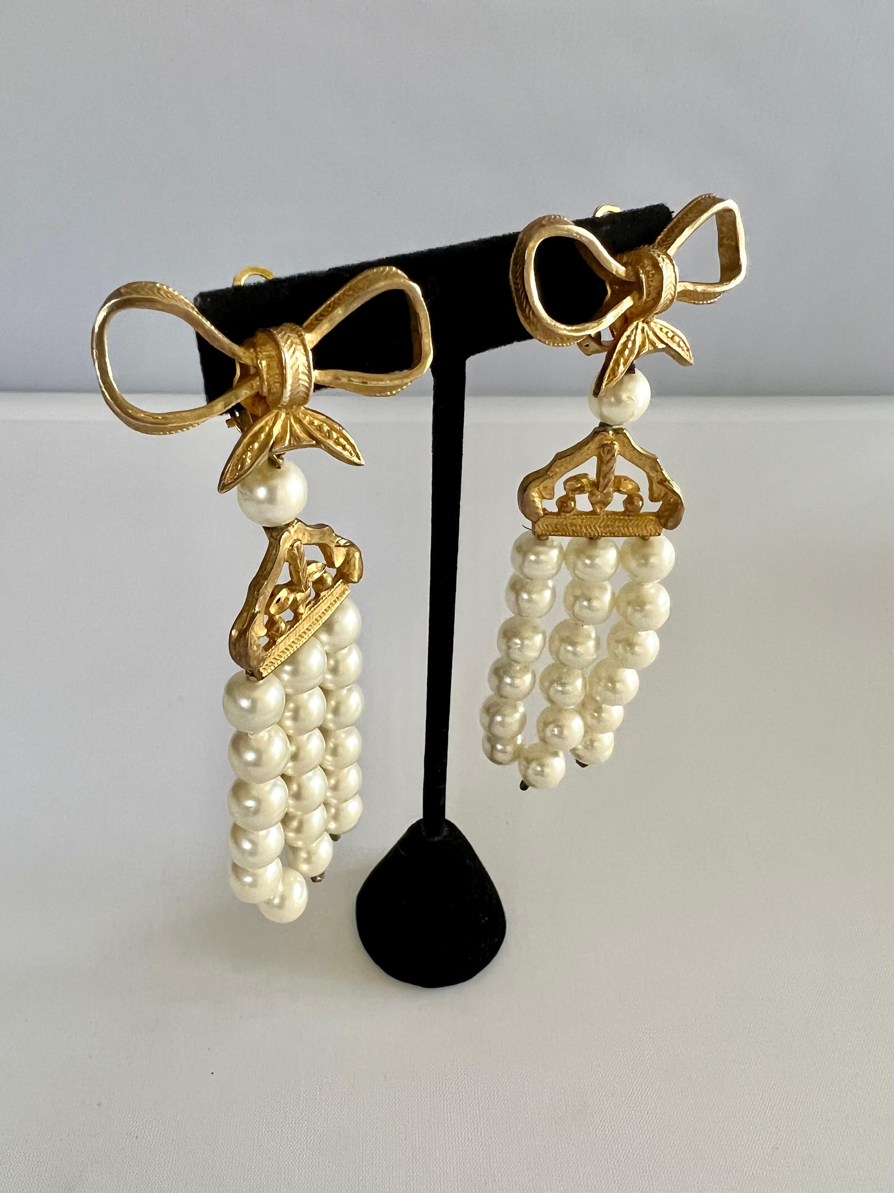 chanel chandelier earrings
