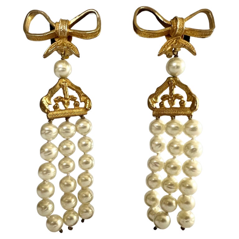 Chanel Vintage 1970s Gold Bow Pearl Chandelier Earrings