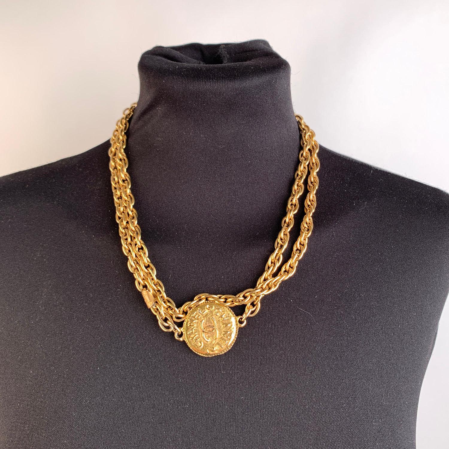 Chanel Vintage 1970s Gold Metal Long Medallion Necklace 4