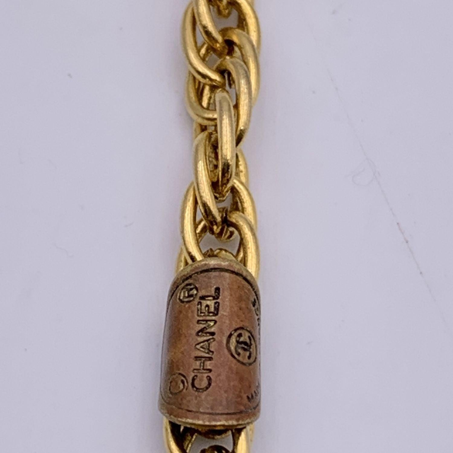 Chanel Vintage 1970s Gold Metal Long Oval Medallion Necklace For Sale 1