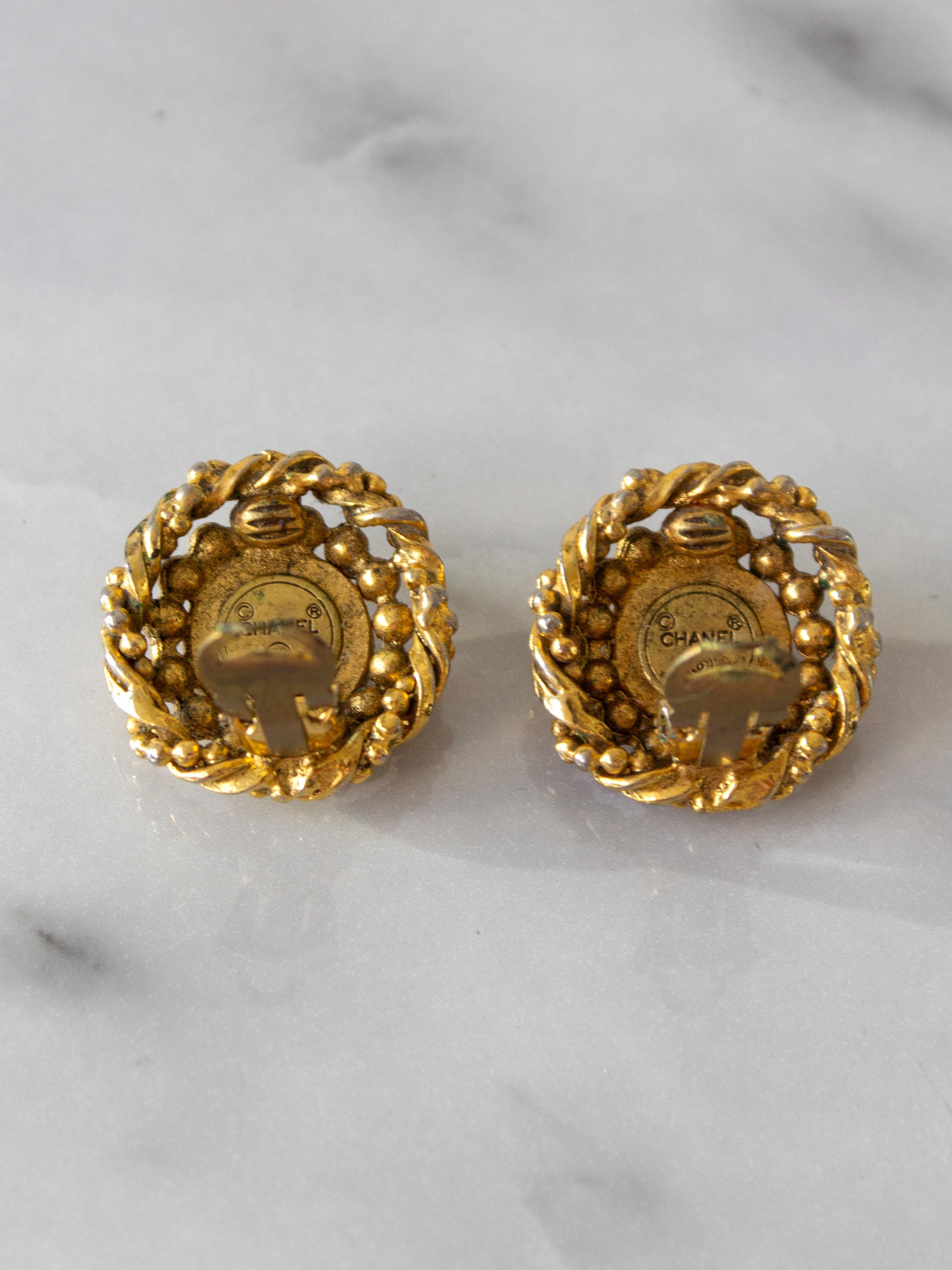 Chanel Vintage 1970s Gold-Plated Crystal Rhinestone Rope Bead Clip-On Earrings 6