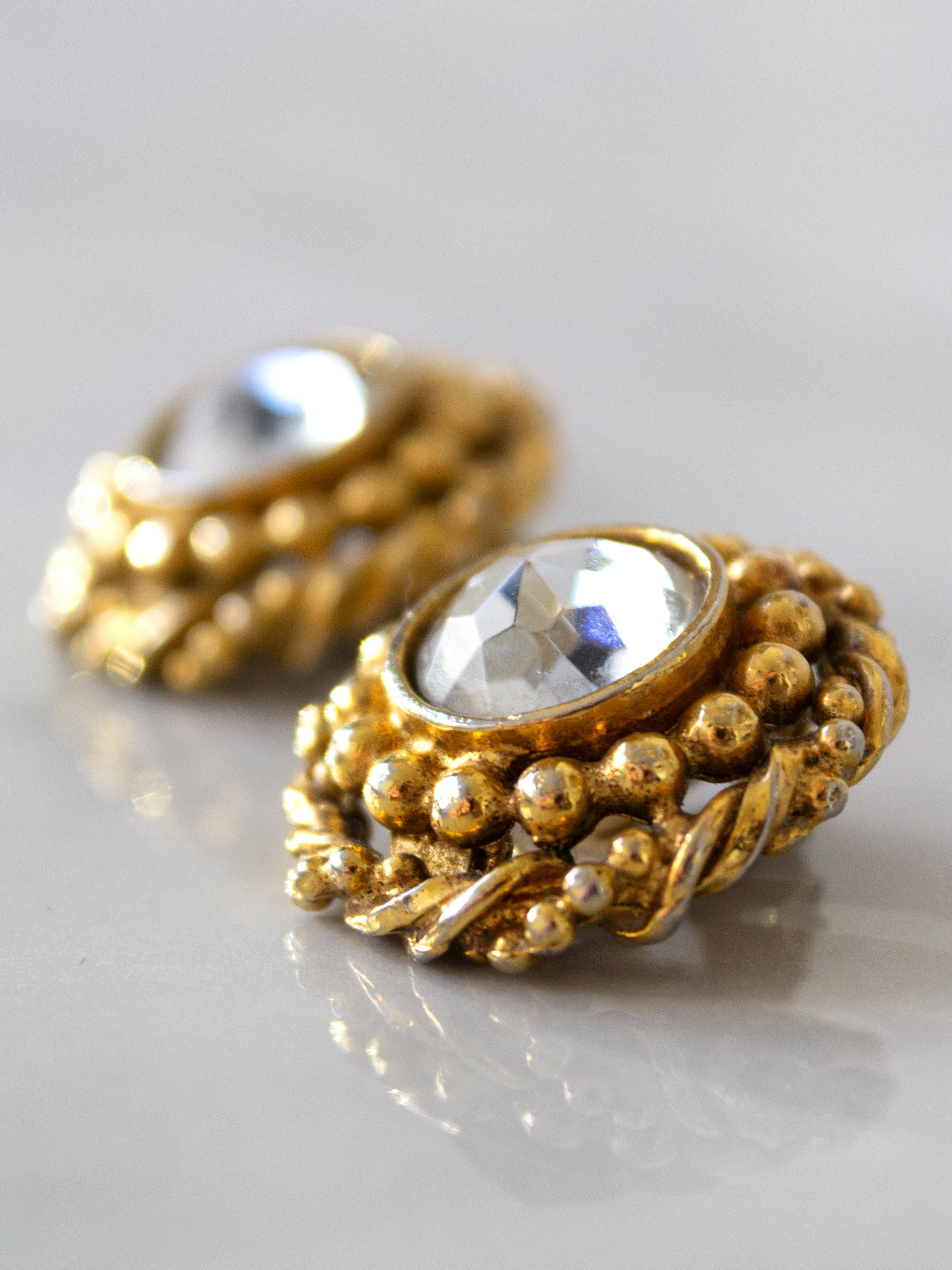 Chanel Vintage 1970s Gold-Plated Crystal Rhinestone Rope Bead Clip-On Earrings 3