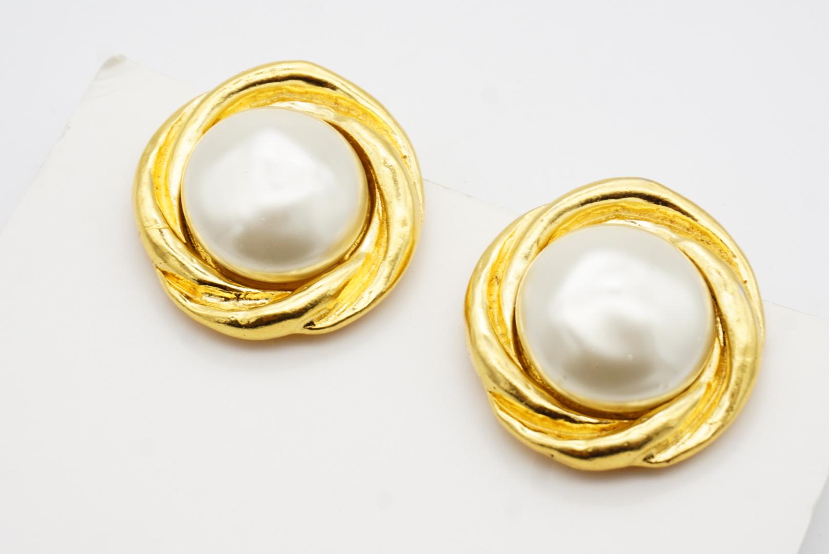 Chanel Vintage 1970s Large White Round Pearl Coco Spiral Twist Clip Earrings For Sale 3