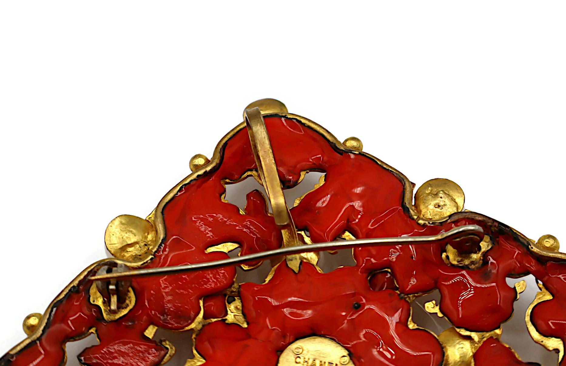 CHANEL Vintage 1970s Massive Intricate Filigree Gold Tone Diamond Brooch Pendant For Sale 8