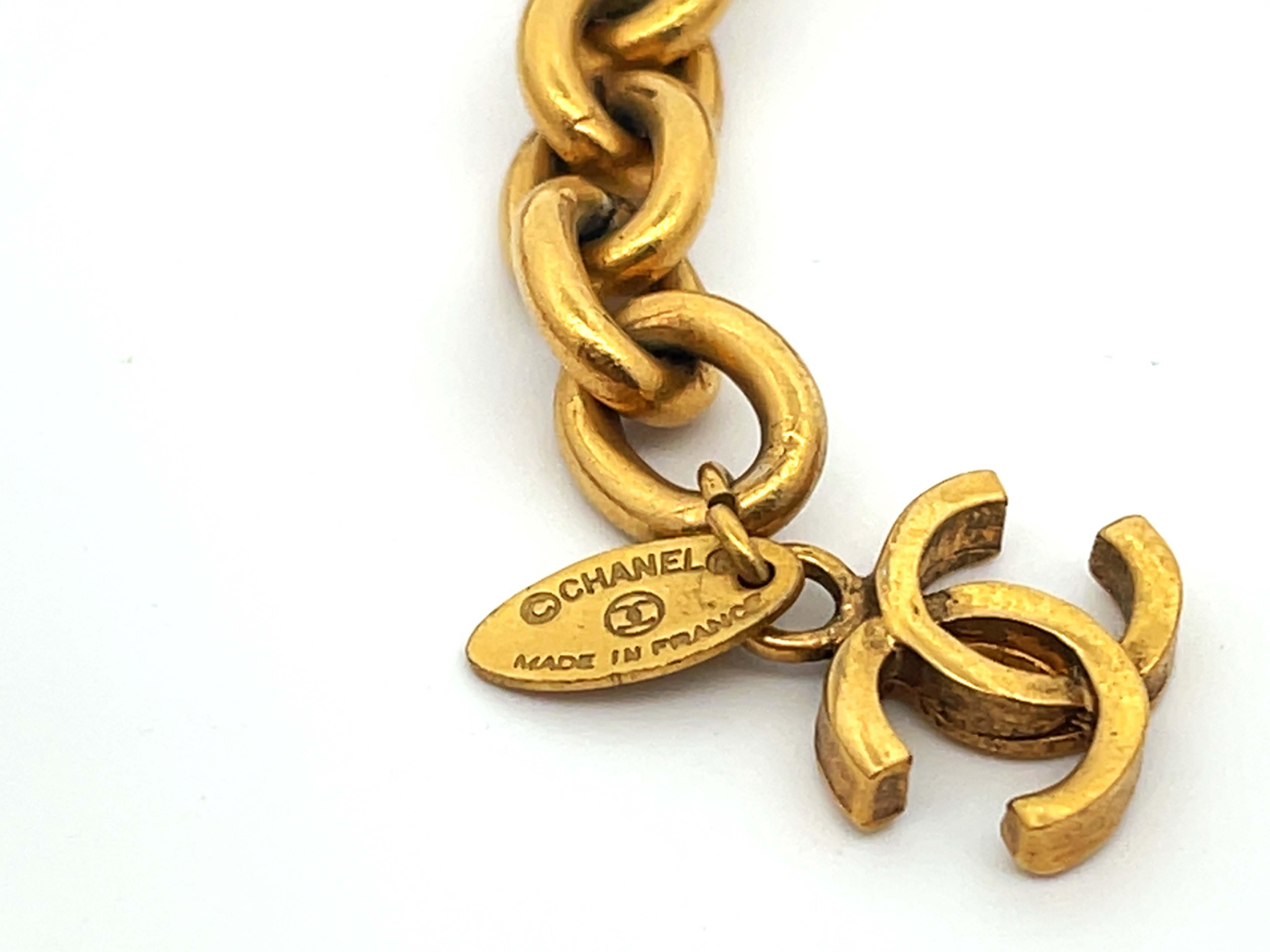 CHANEL Vintage 1980 Double Quilted CC Chain Belt In Good Condition For Sale In Honolulu, HI