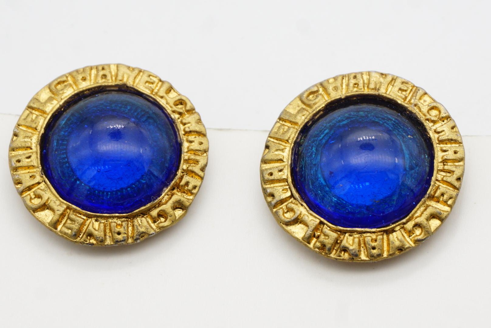 Chanel Vintage 1980 Gripoix Sapphire Cabochon CC Coco Logo Circle Clip Earrings For Sale 5
