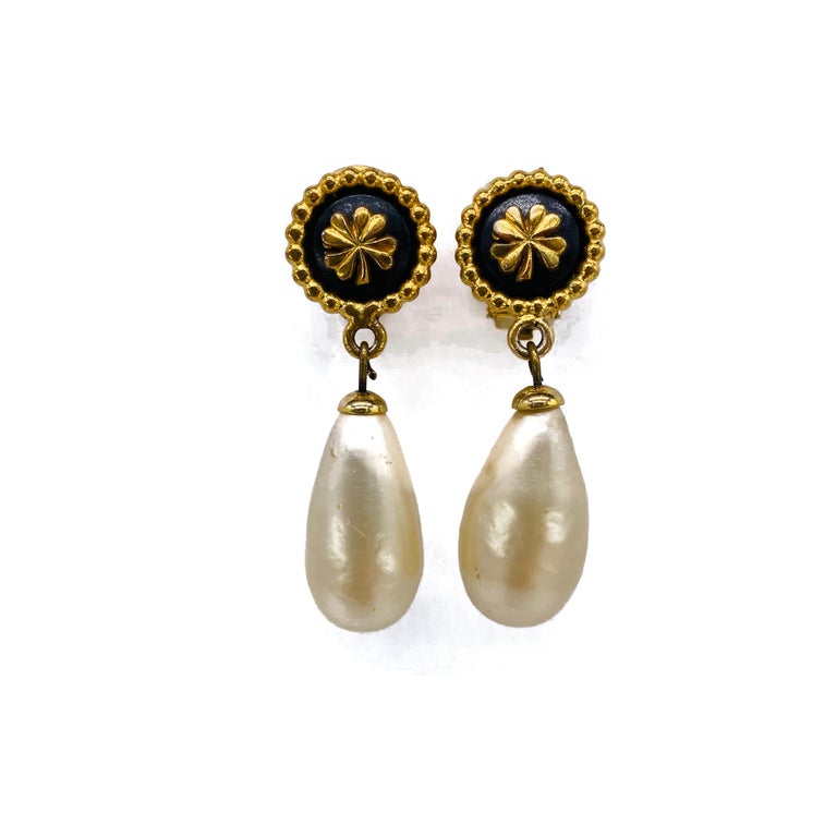 Chanel Vintage Earrings Collection 23 1980s Faux Pearl Crystal Round Clip On
