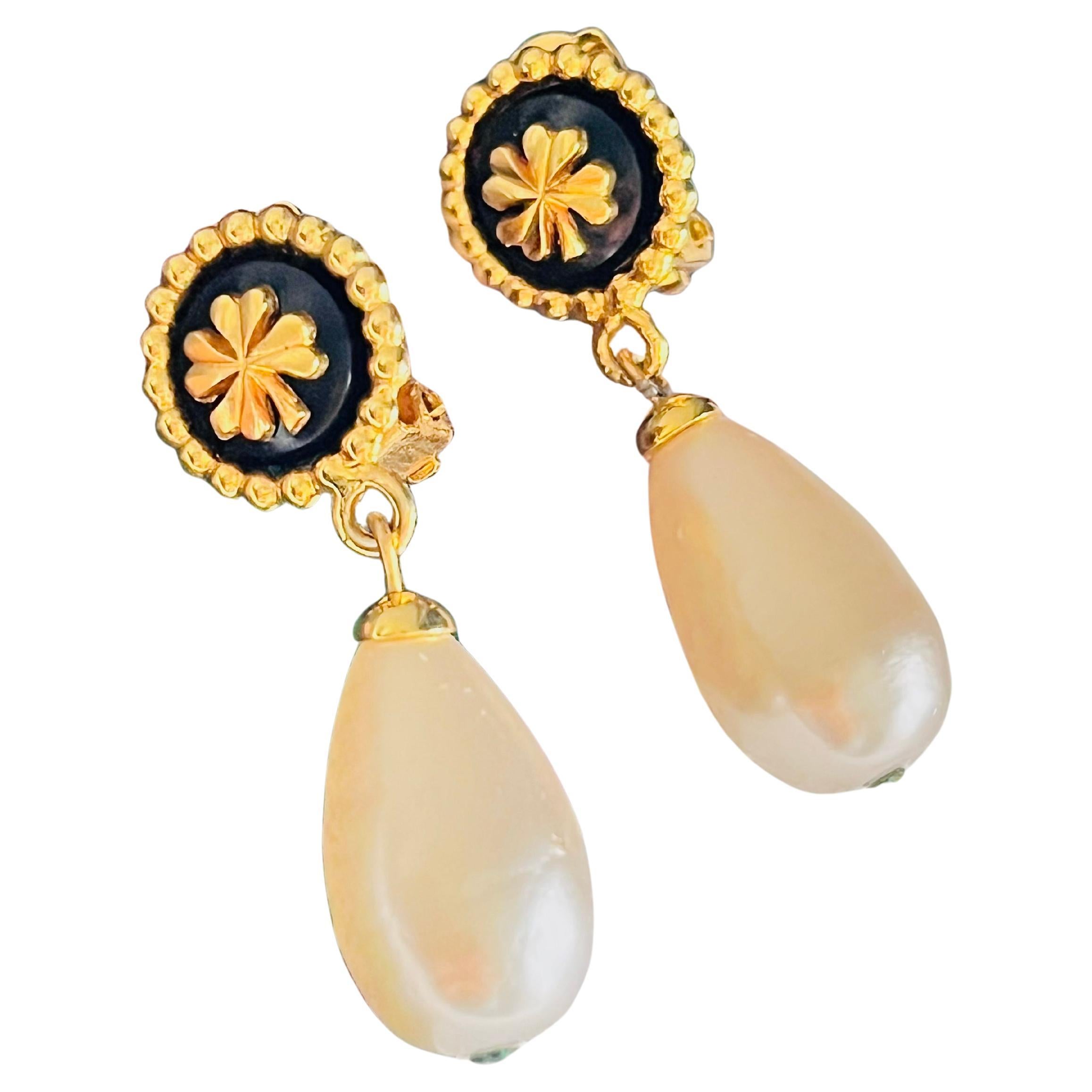 Chanel Vintage 1989 Lucky Clover Flower Black Water Drop White Pearl Earrings For Sale