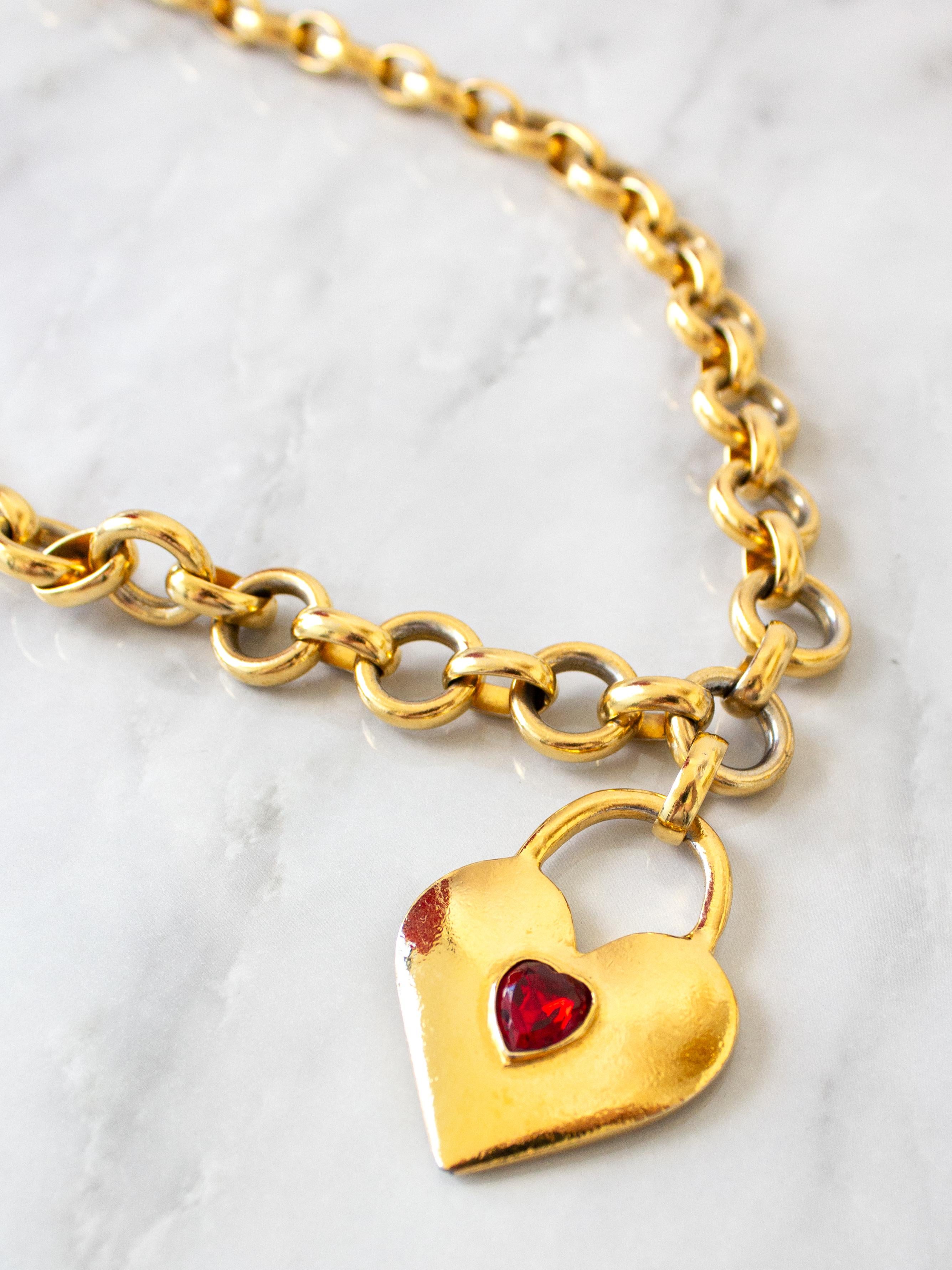 Chanel Vintage 1980s Gold Red Crystal Heart Padlock Chain Necklace Belt 4