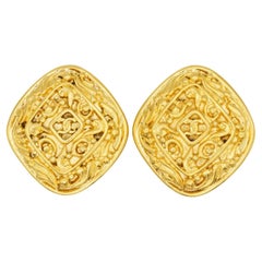 Chanel Vintage 1980s Large Diamond Vine Logo Crush Coco Arabesque Clip Earrings