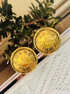Chanel Vintage 1980s Logo CC 31 Rue Cambon Paris Round Button Relief Earrings