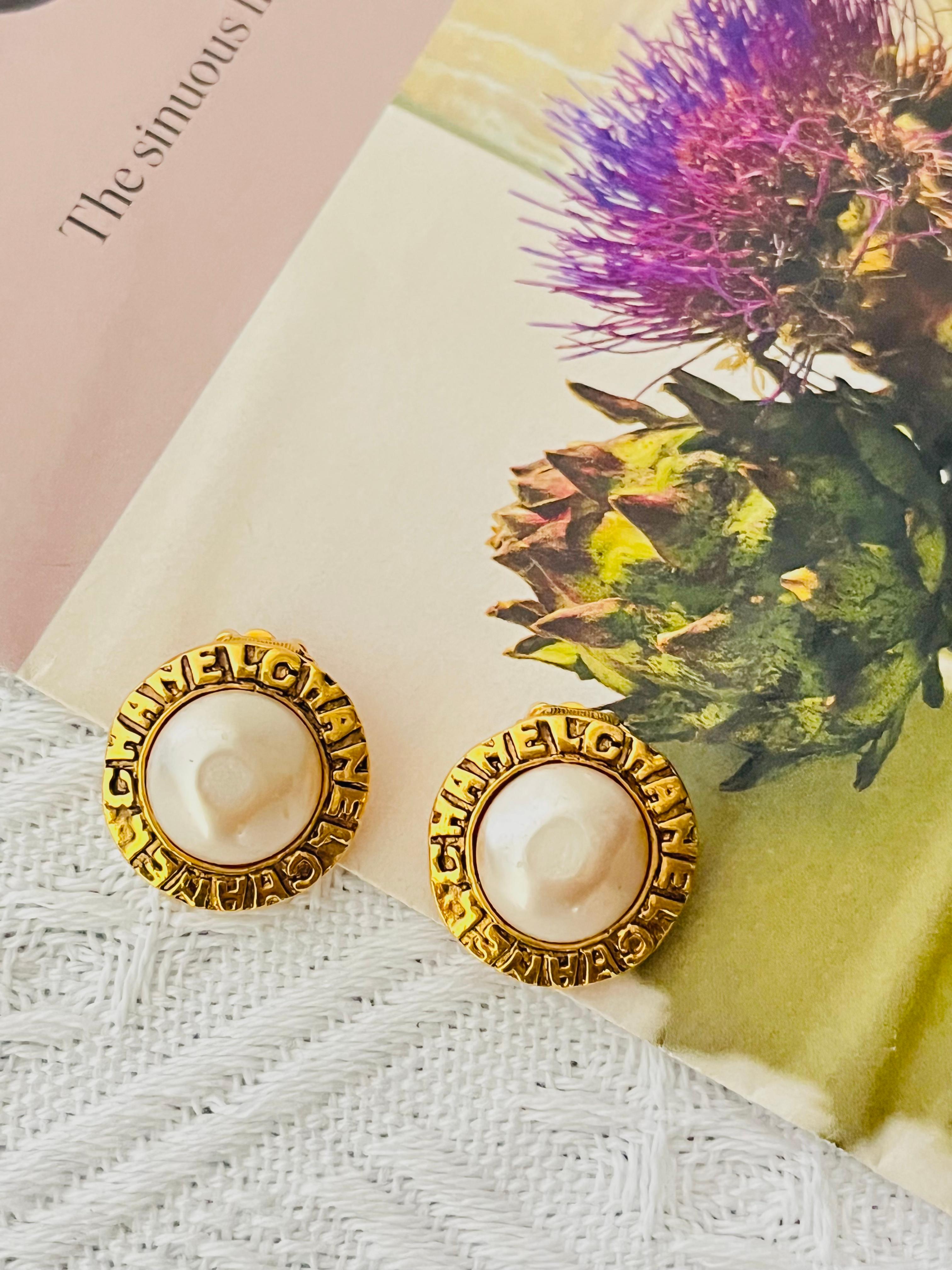 Art Deco Chanel Vintage 1980s Logo CC Coco Engraved White Pearl Circle Gold Clip Earrings For Sale