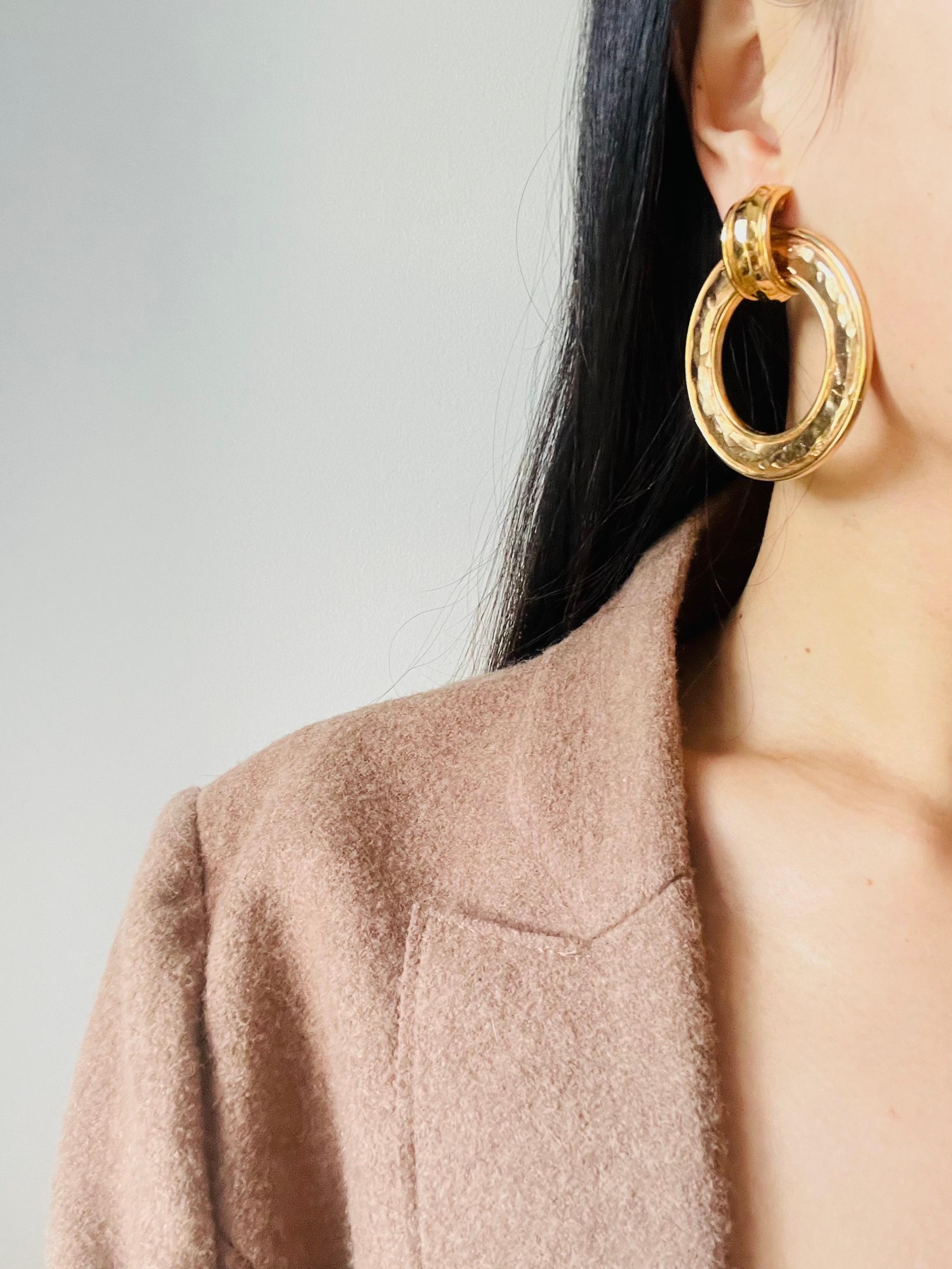 Women's Chanel Vintage 1980s Massive Iconic Lava Round Circle Hoop Chunky Clip Earrings