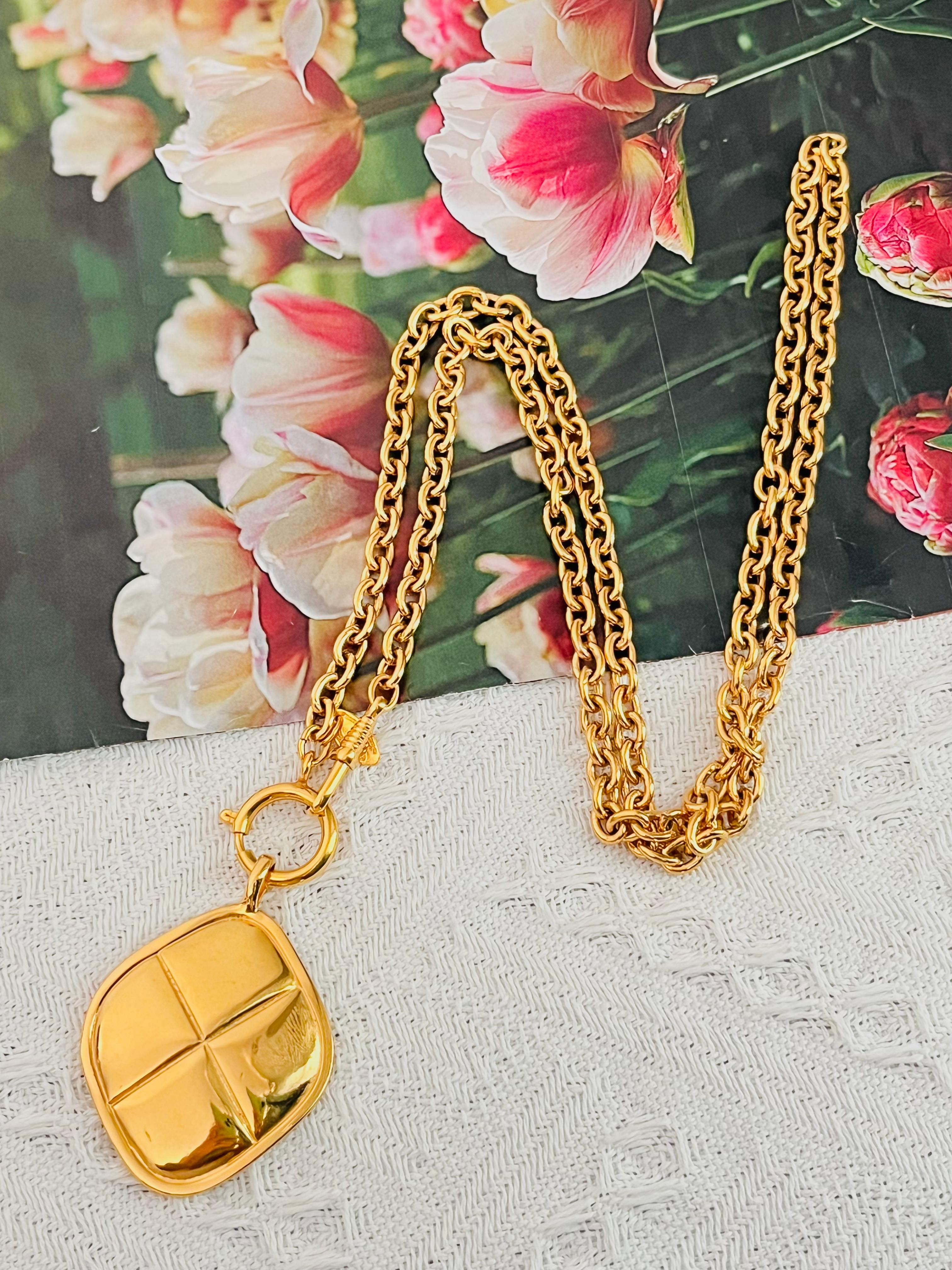 Chanel Vintage 1980s Matelassé Gesteppt Glow Diamond Lange Halskette Gürtel Armband im Zustand „Hervorragend“ im Angebot in Wokingham, England