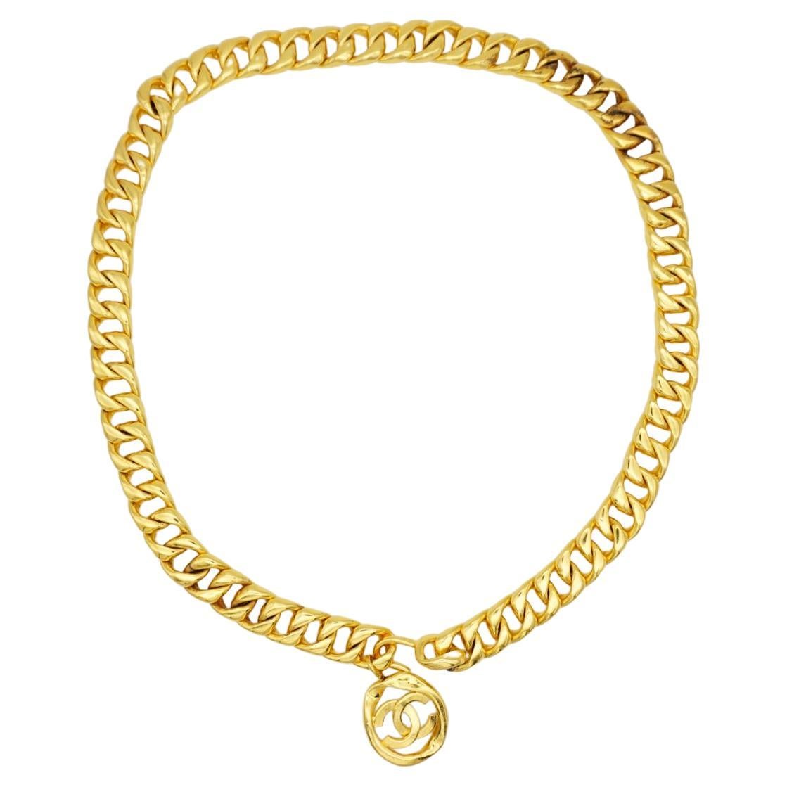 Chanel Vintage 1980er Jahre Medaillon CC Logo Curb Link ineinandergreifende Gold Halskette Gürtel im Angebot