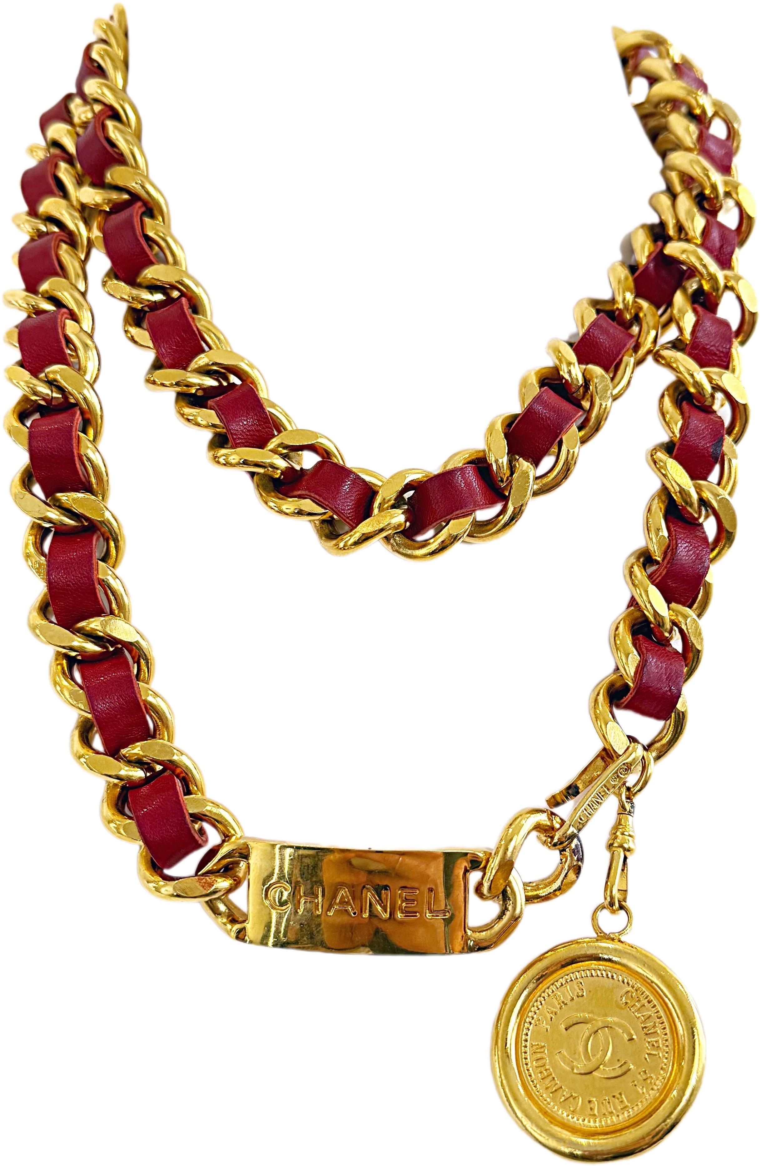 Chanel Vintage 1980er Jahre Rot + vergoldetes Gold 80er Jahre Kette CC Medaillon Gürtel oder Halskette im Angebot 12