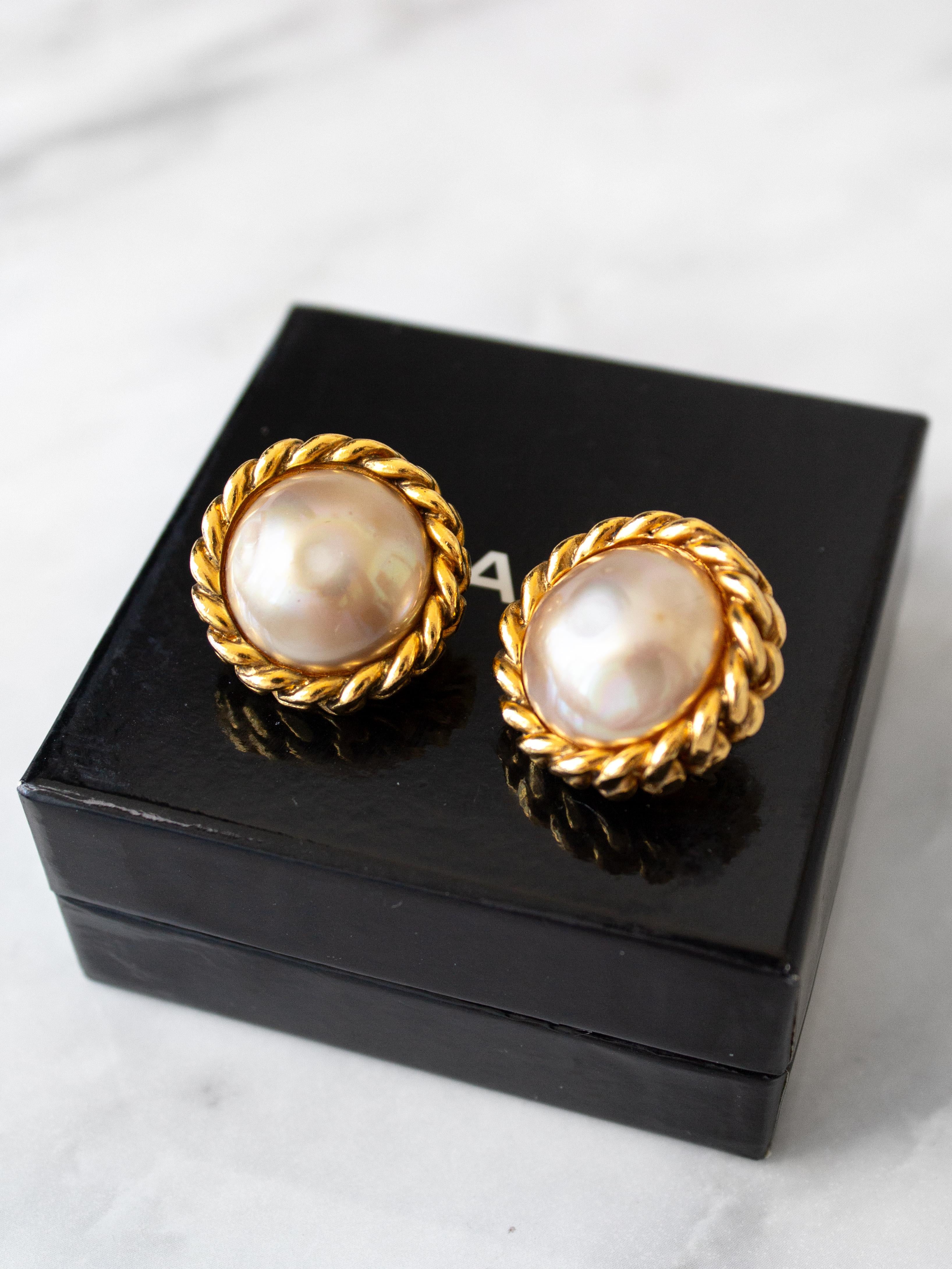 chanel earrings 18k gold