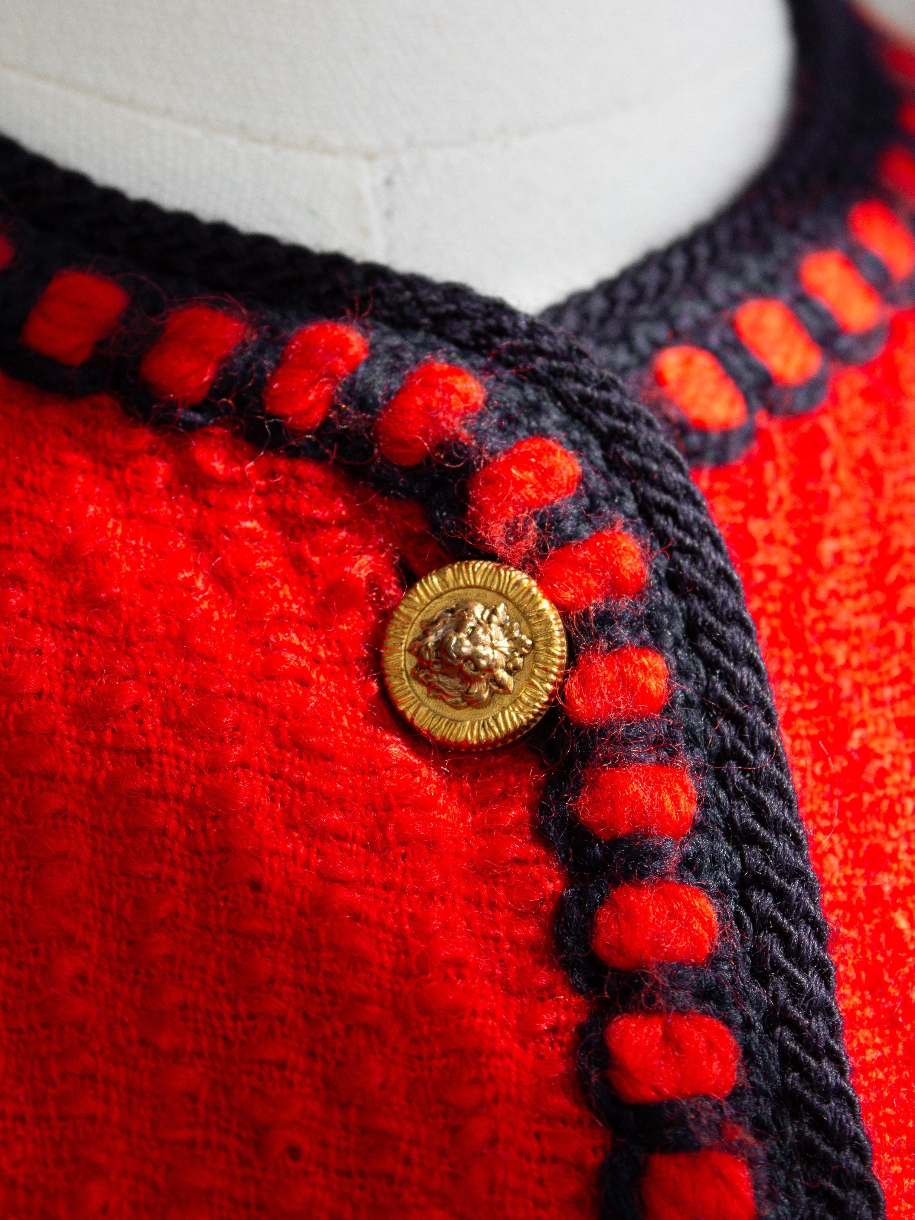 Chanel Vintage 1981 Parisian Red Gold Lion Tweed Jacket Skirt Suit For Sale 6