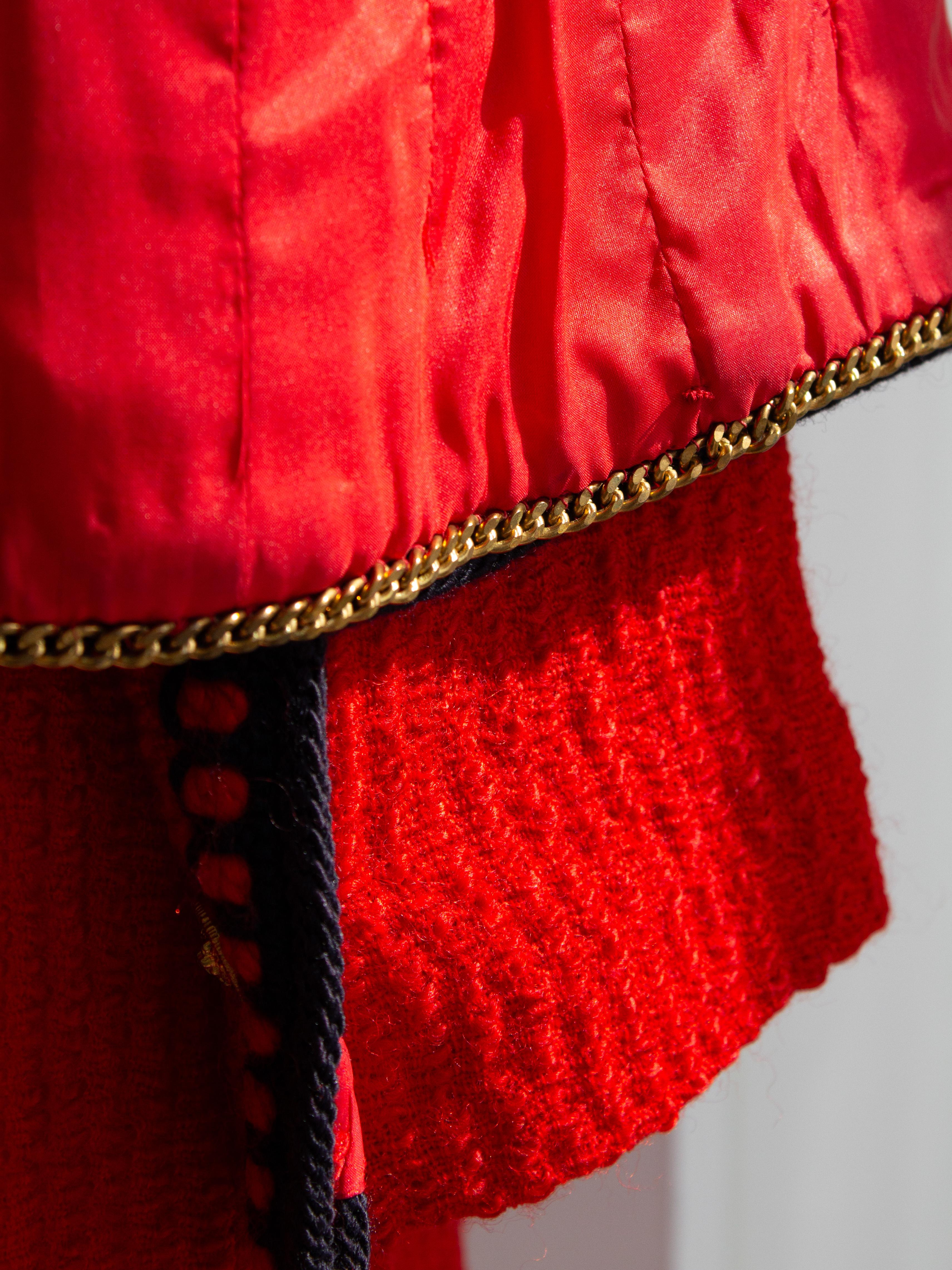Chanel Vintage 1981 Parisian Red Gold Lion Tweed Jacket Skirt Suit For Sale 9