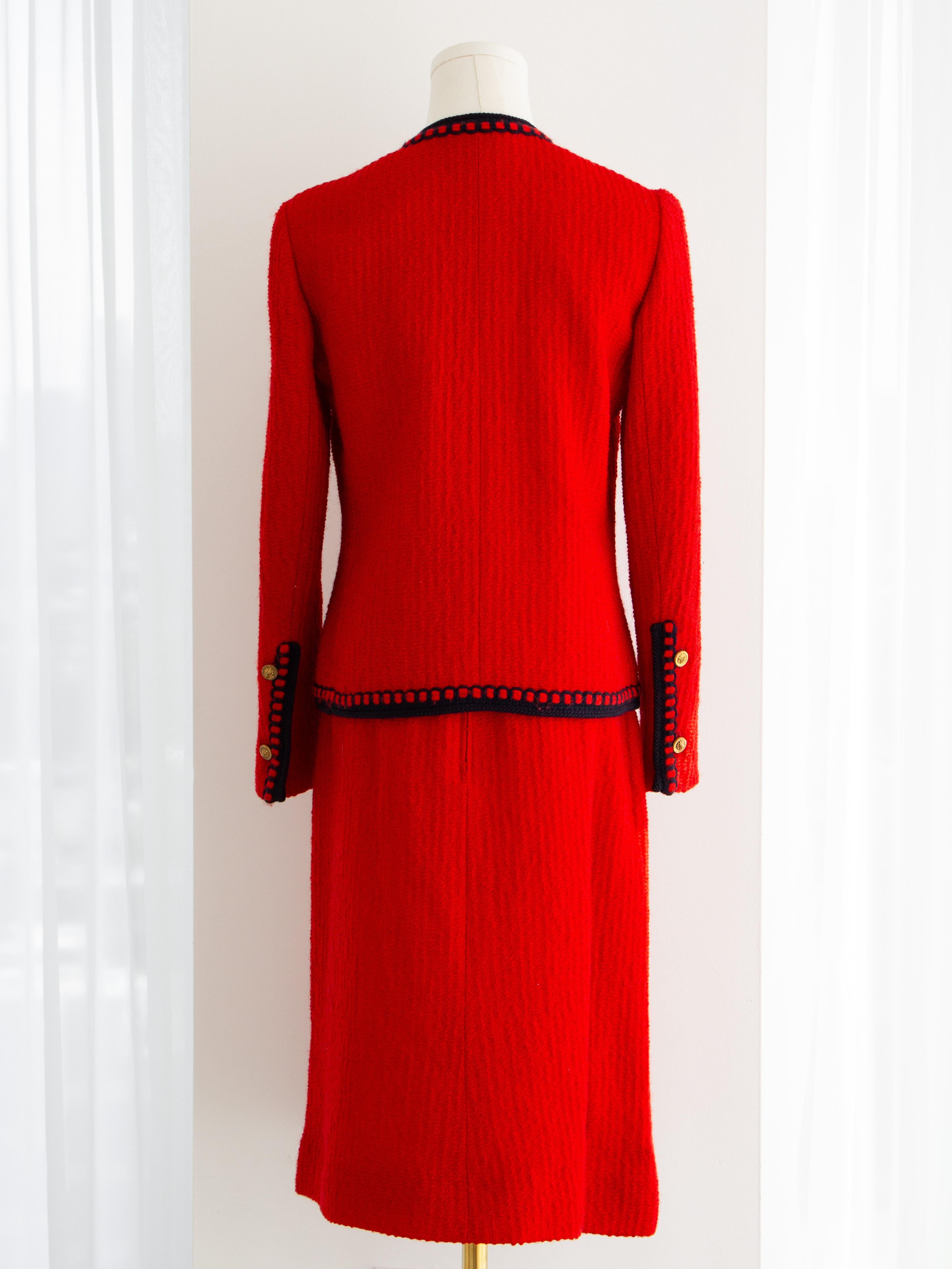 Chanel Vintage 1981 Parisian Red Gold Lion Tweed Jacket Skirt Suit For Sale 3