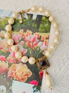 Chanel Vintage 1984 Gripoix Baroque Onyx Large White Pearls Square Drop Necklace