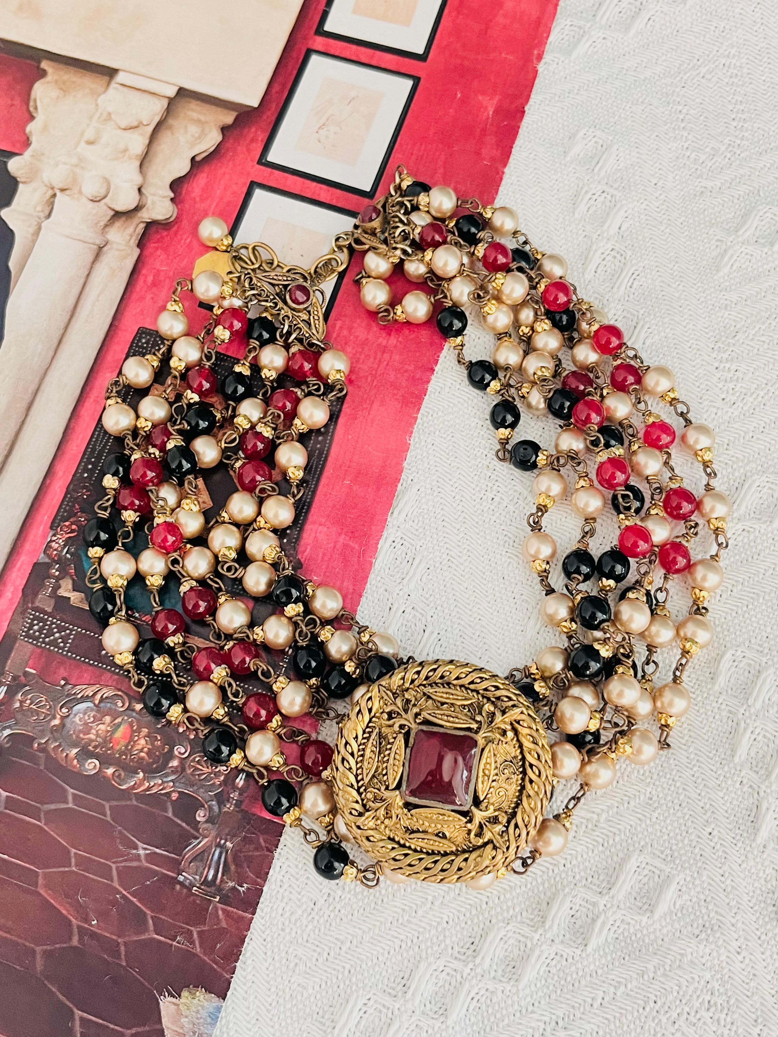 Chanel Vintage 1984 Gripoix Baroque Rubis Perles Onyx Brins Collier ras du cou Bon état - En vente à Wokingham, England